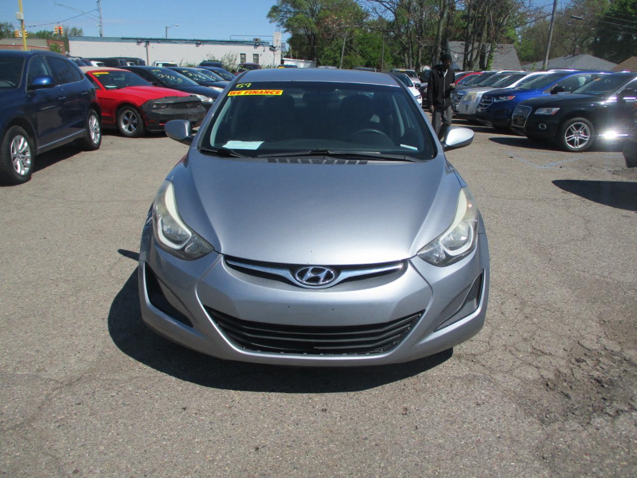 Hyundai Elantra SE 6AT 2015