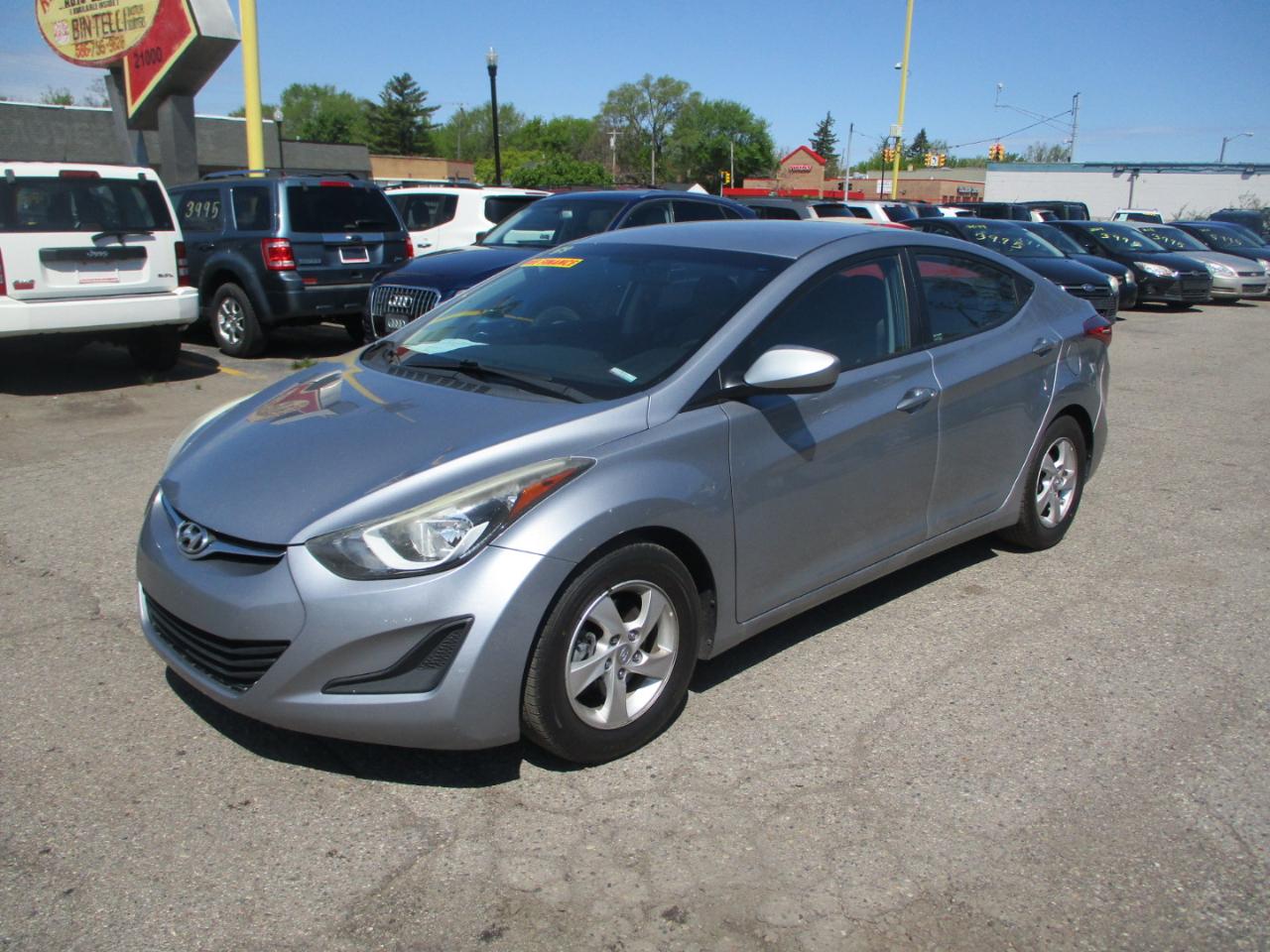 Hyundai Elantra SE 6AT 2015