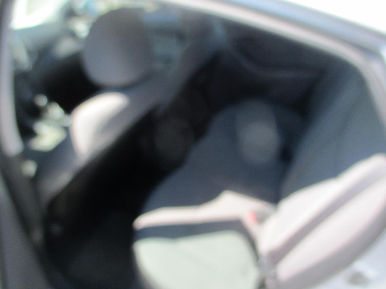 Hyundai Elantra SE 6AT 2015
