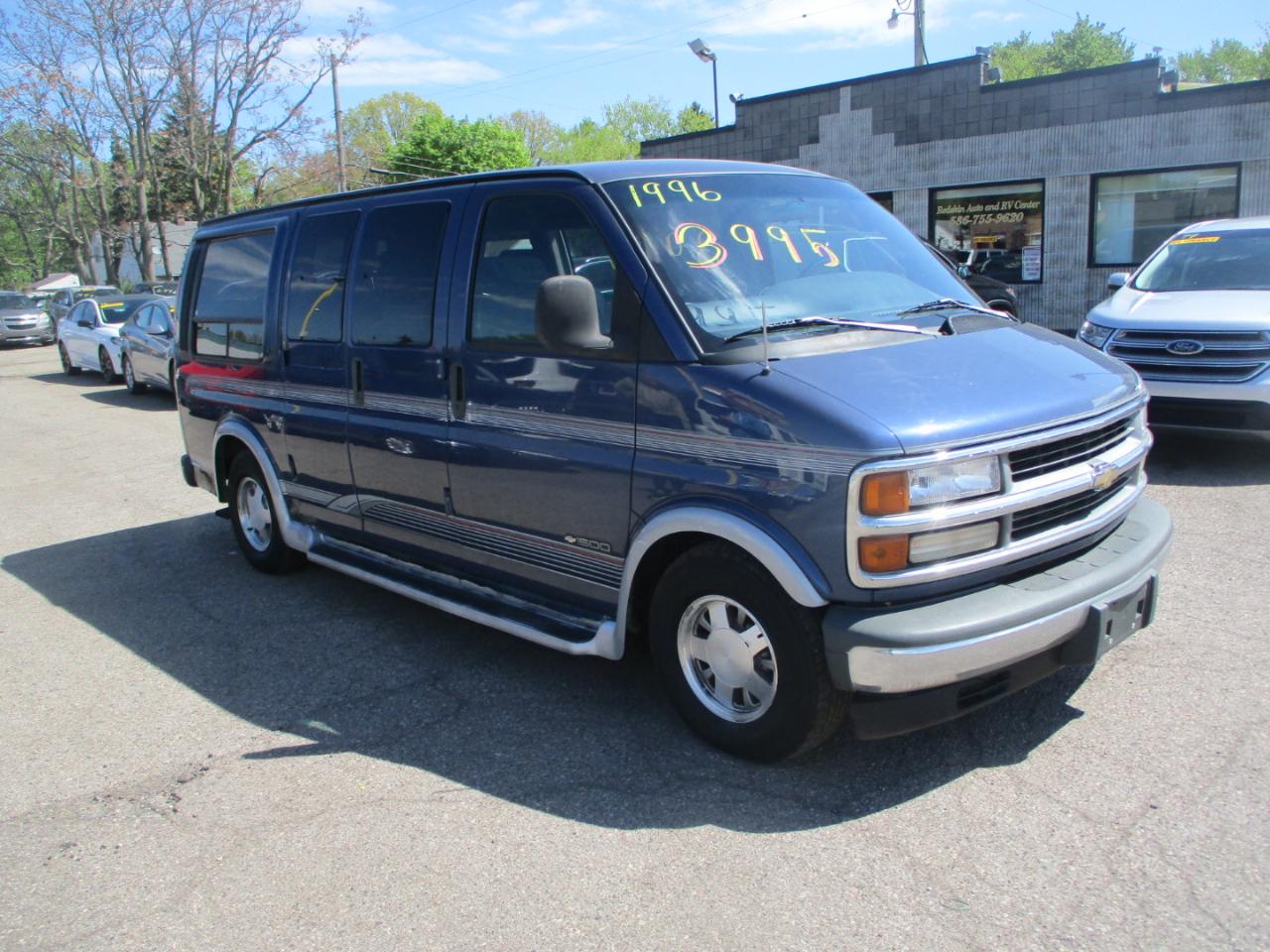 Chevrolet G-Series Van G10 1996