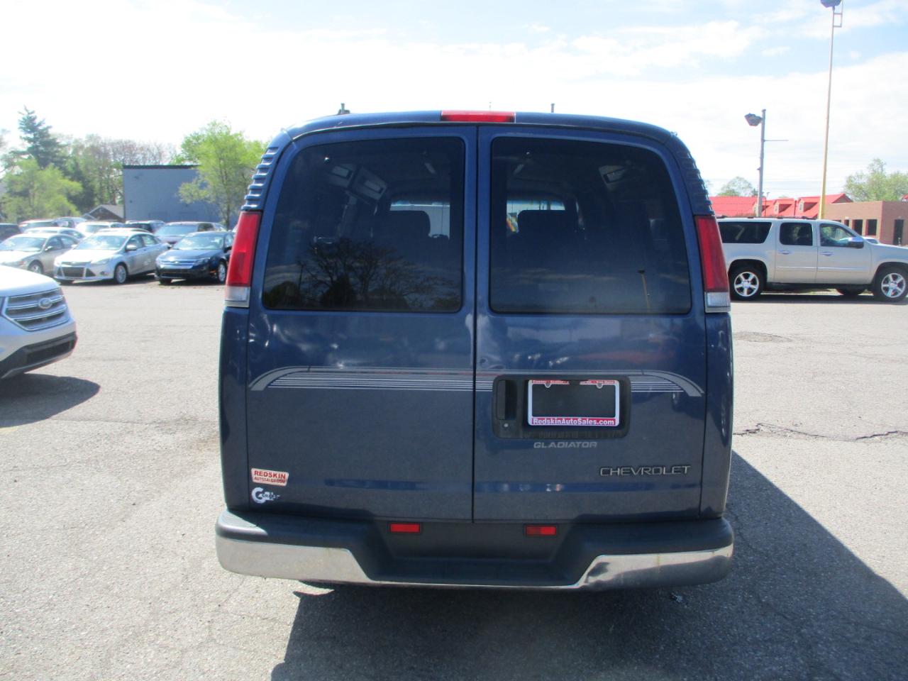Chevrolet G-Series Van G10 1996