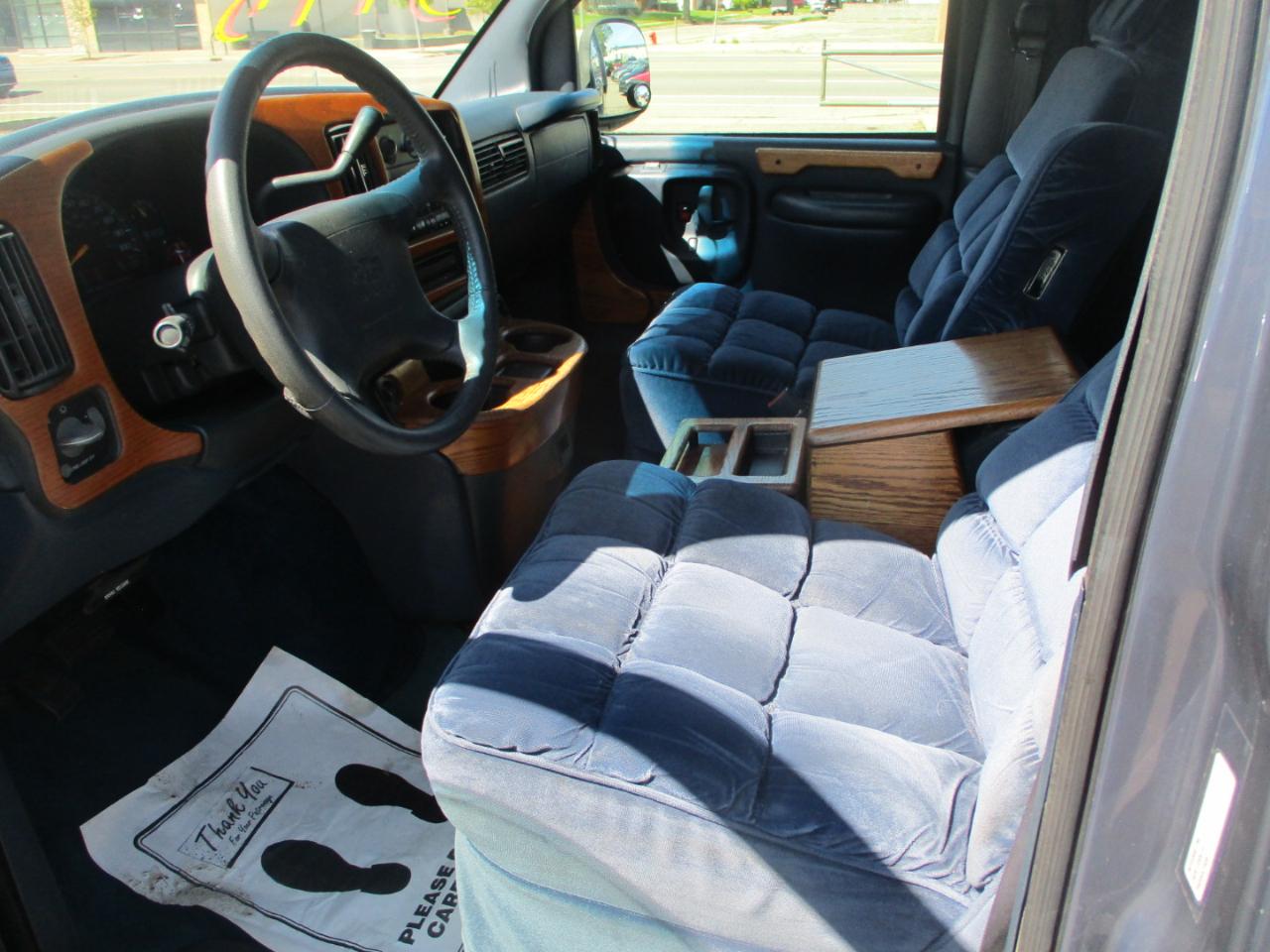 Chevrolet G-Series Van G10 1996