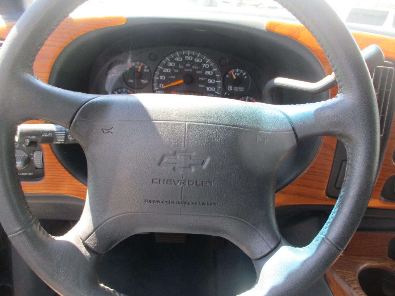 Chevrolet G-Series Van G10 1996