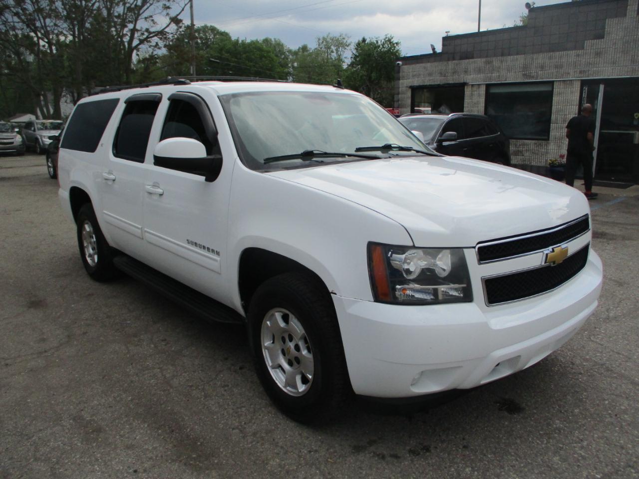 Chevrolet Suburban LTZ 1500 4WD 2013