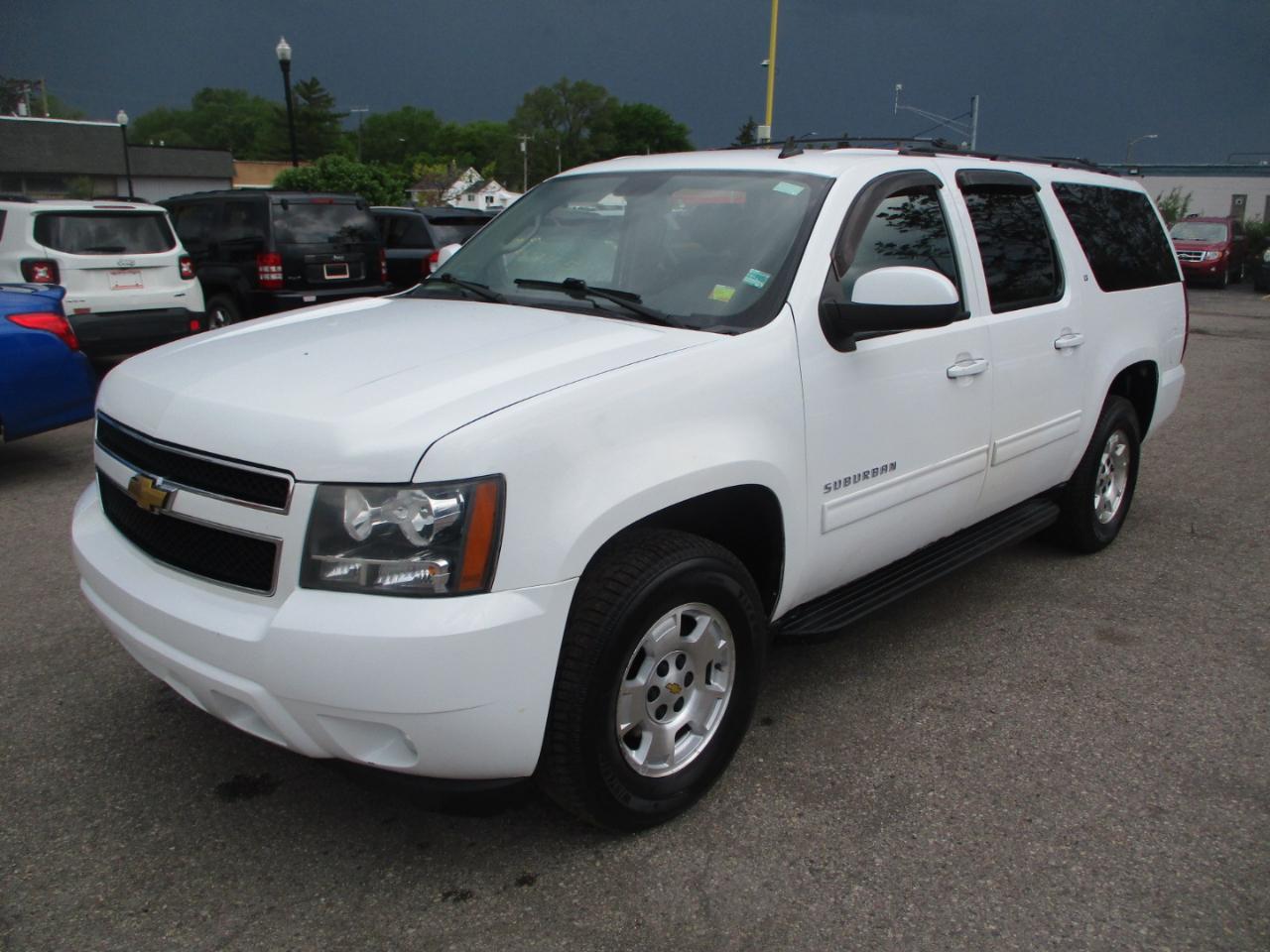 Chevrolet Suburban LTZ 1500 4WD 2013