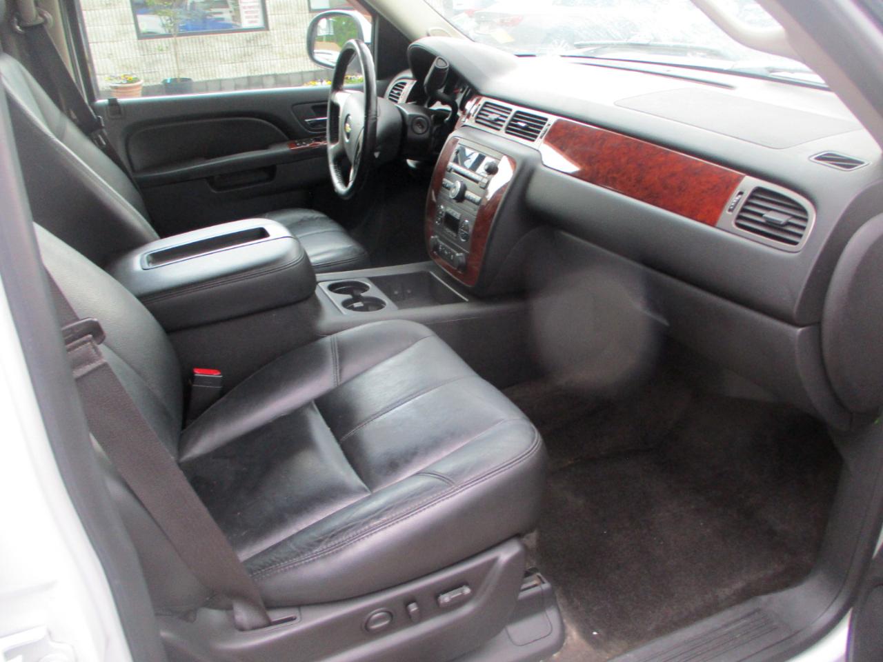 Chevrolet Suburban LTZ 1500 4WD 2013