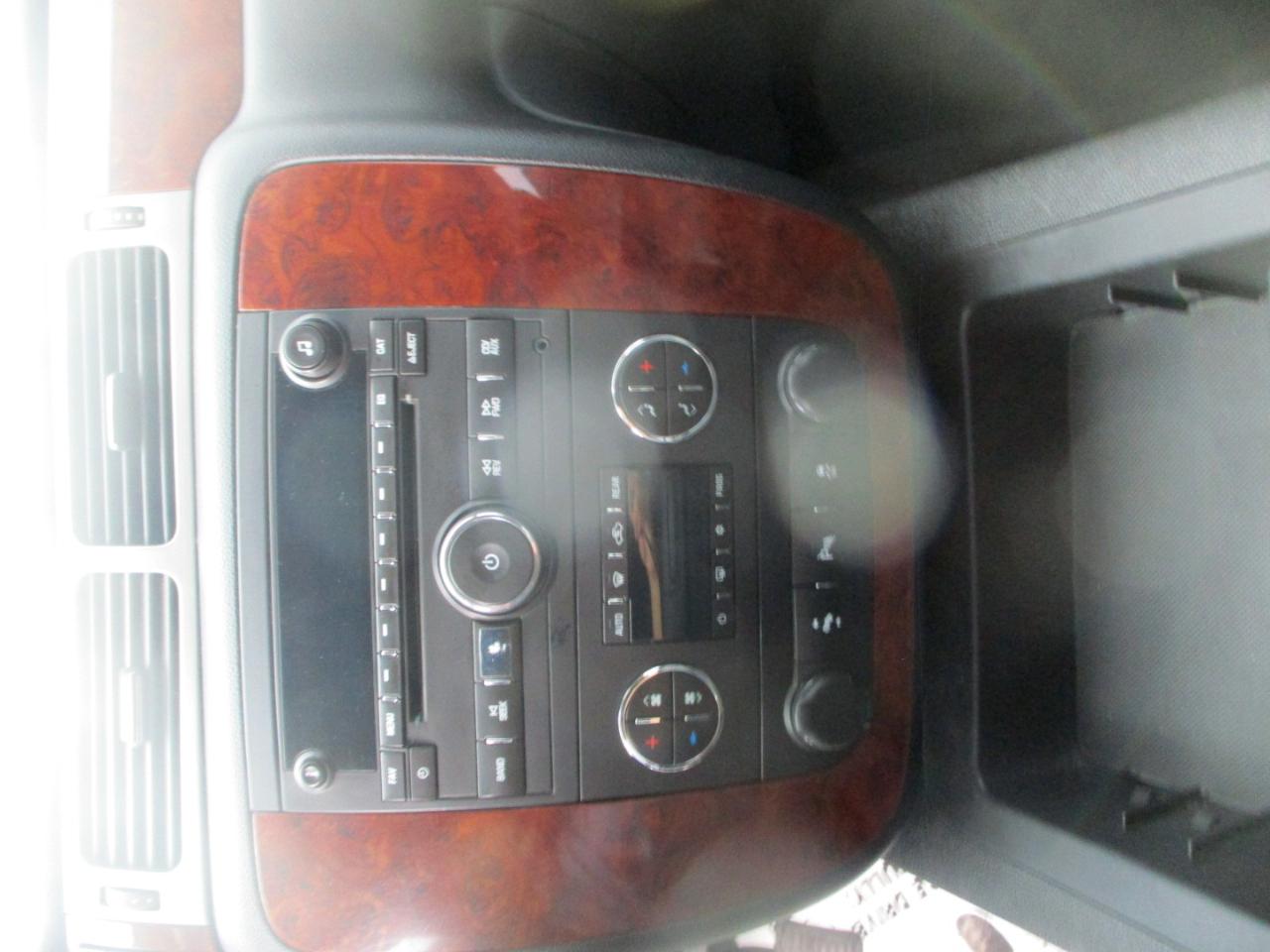Chevrolet Suburban LTZ 1500 4WD 2013