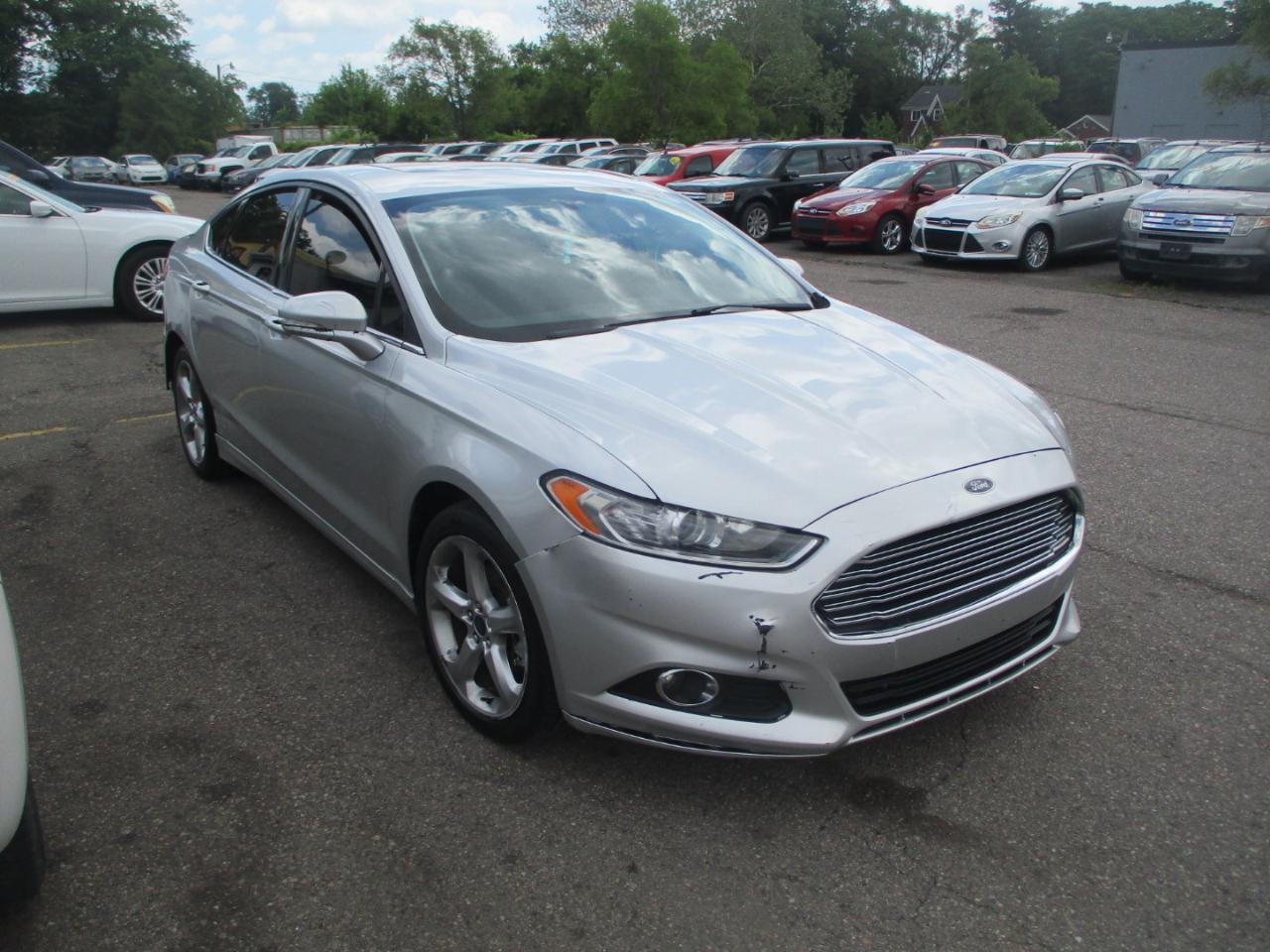 2016 Ford Fusion SE