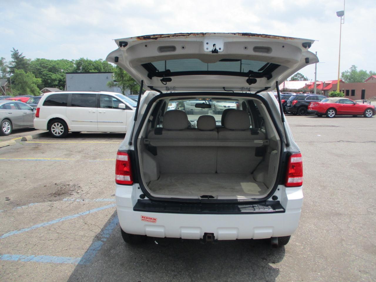 Ford Escape XLT 4WD 2011