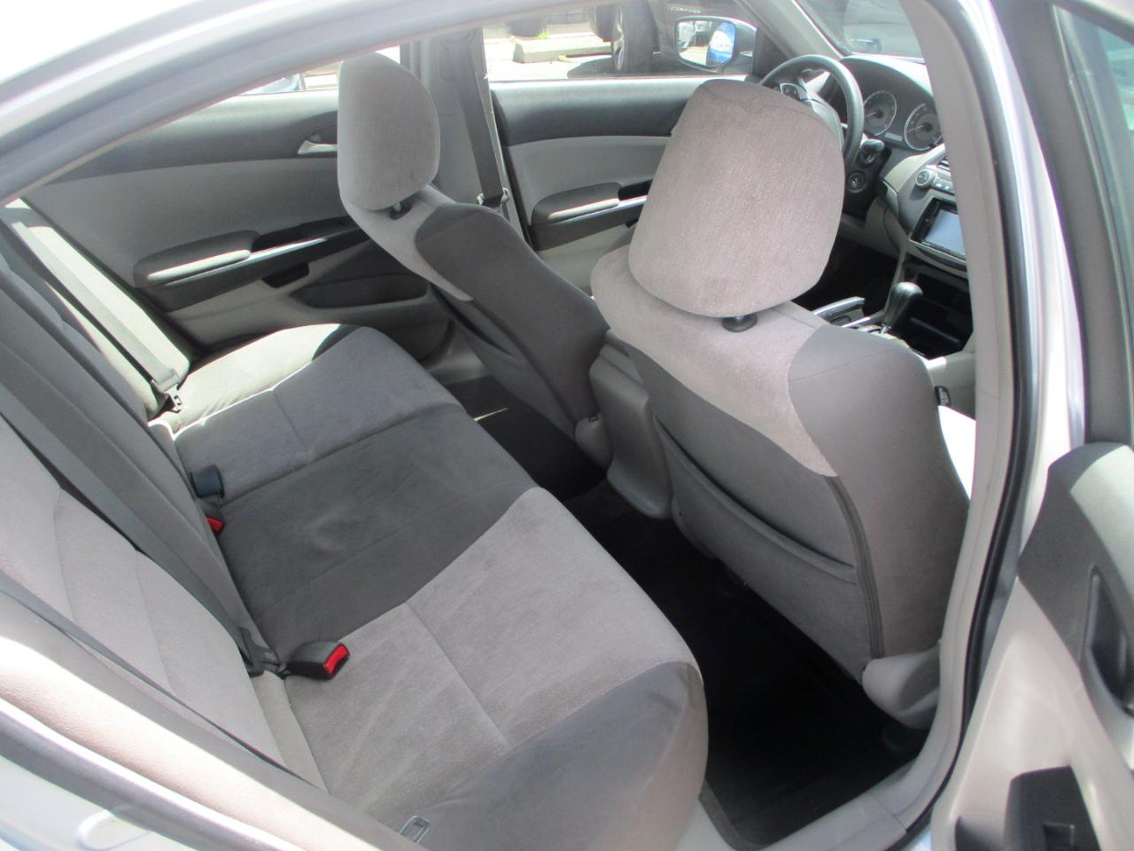 Honda Accord LX sedan AT 2008