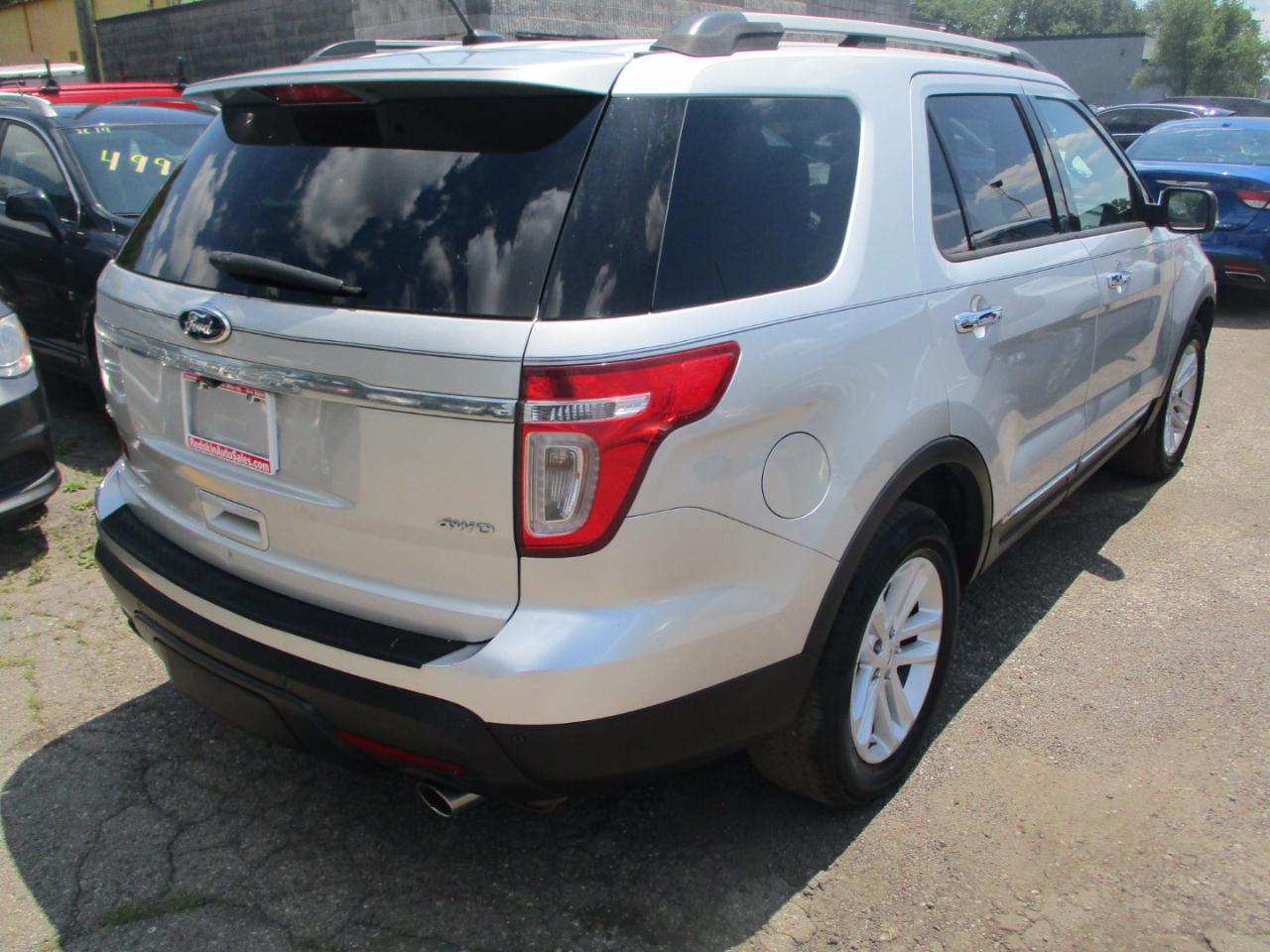 Ford Explorer XLT 4WD 2014
