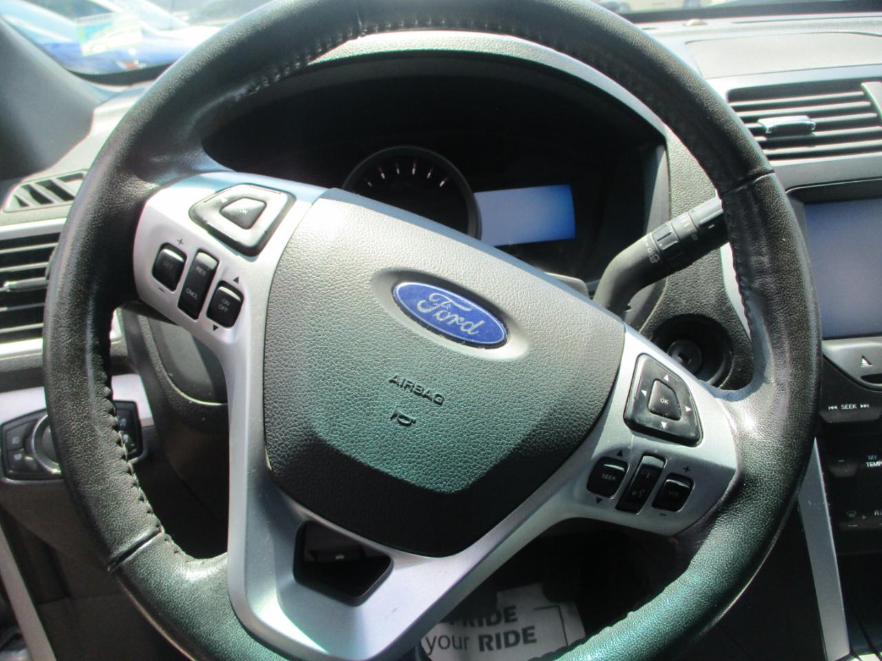 Ford Explorer XLT 4WD 2014