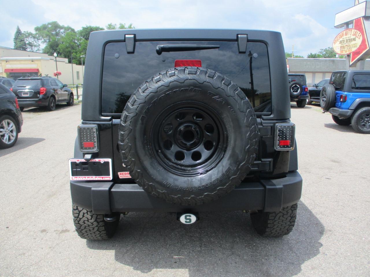Jeep Wrangler Unlimited Sport 4WD 2017