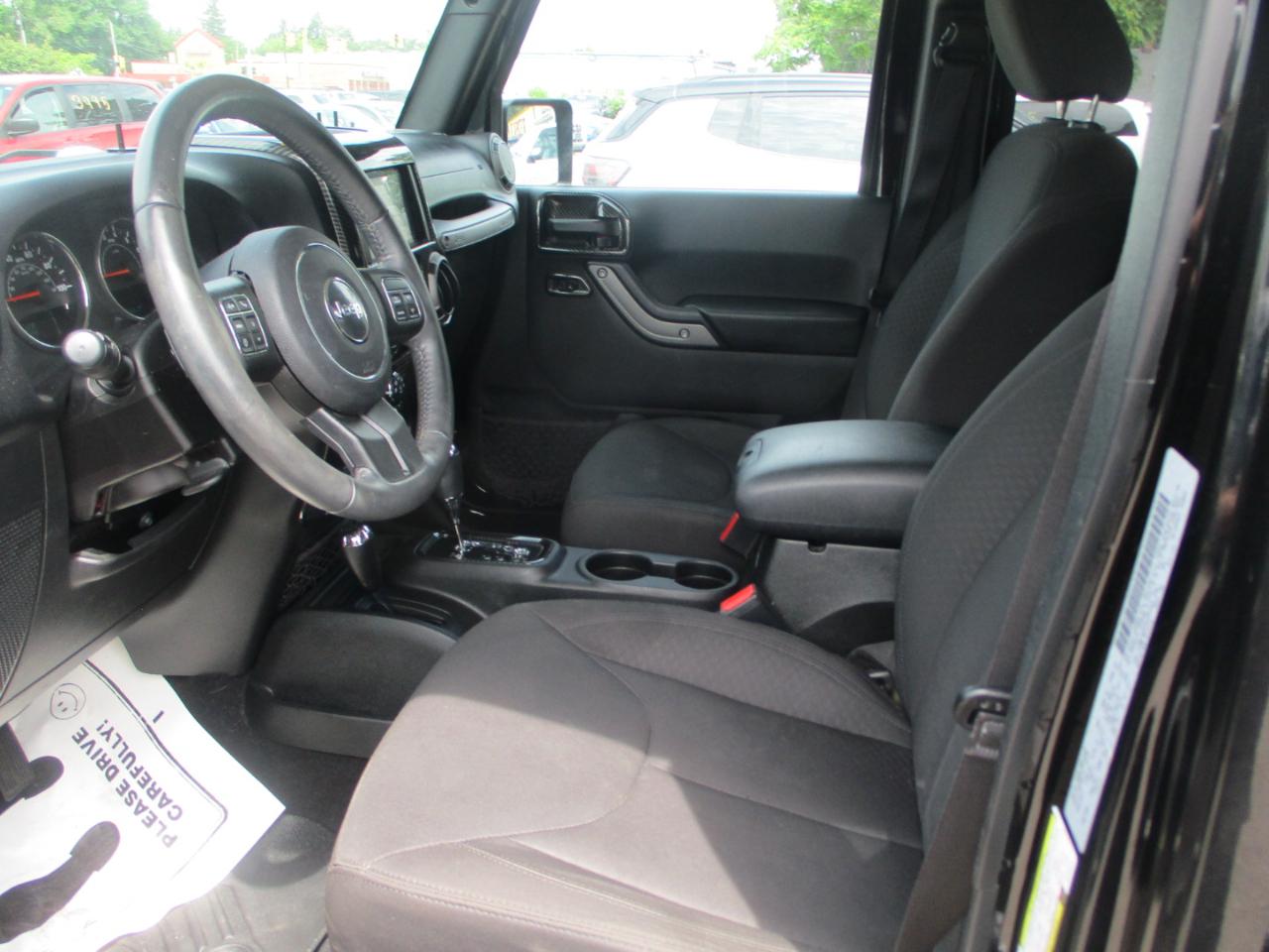 Jeep Wrangler Unlimited Sport 4WD 2017