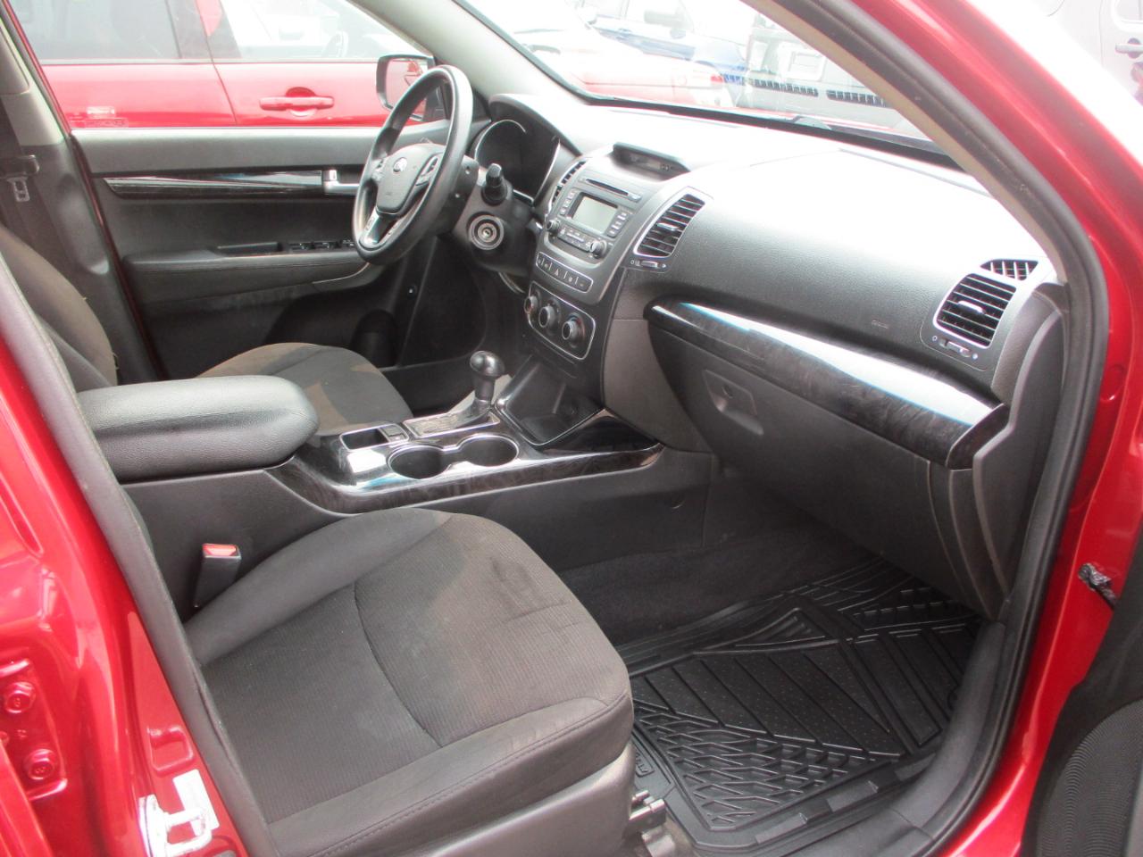 Kia Sorento LX V6 FWD 2014