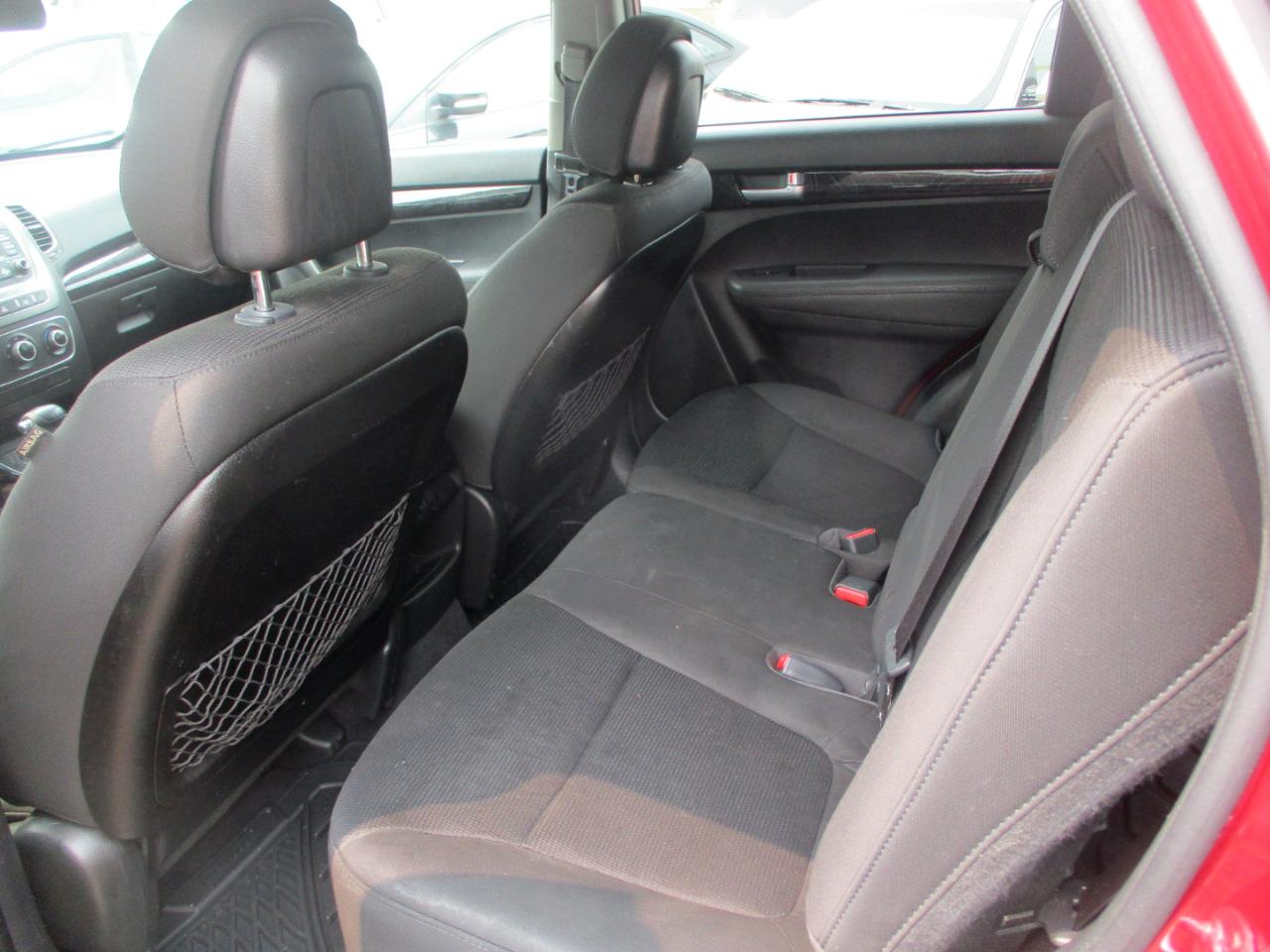 Kia Sorento LX V6 FWD 2014