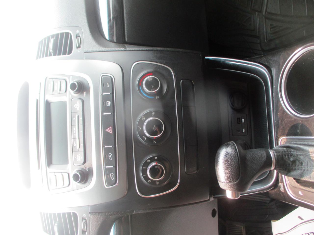 Kia Sorento LX V6 FWD 2014