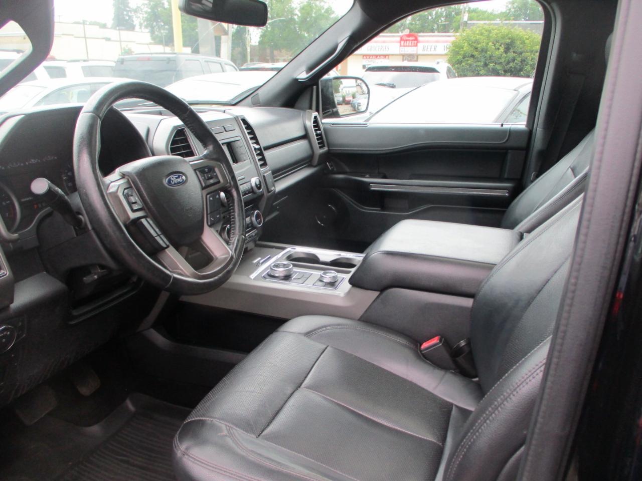 Ford Expedition MAX XLT 4WD 2018