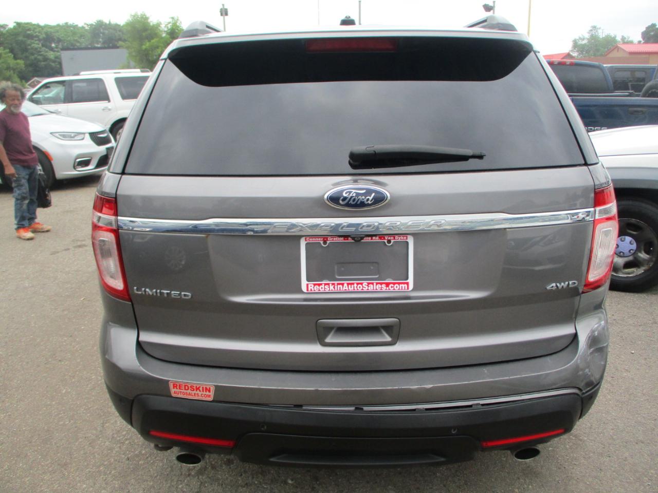 Ford Explorer Limited 4WD 2013