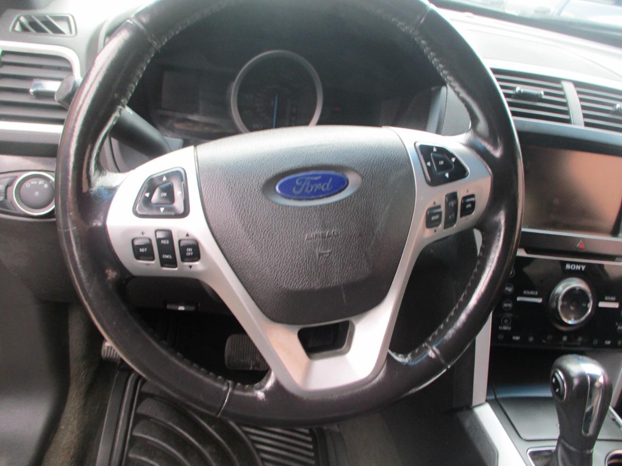 Ford Explorer Limited 4WD 2013
