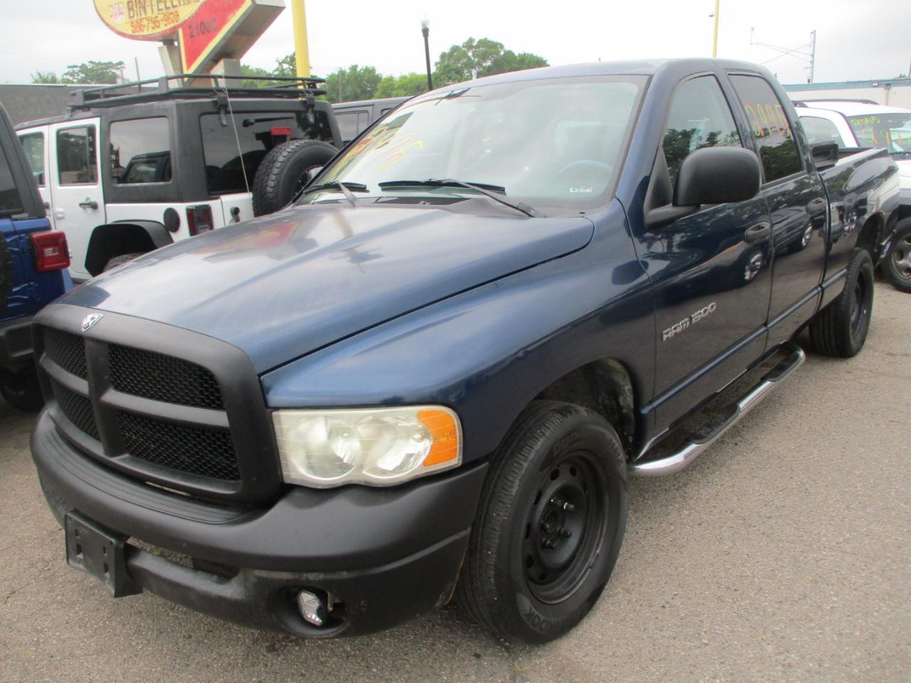 Dodge Ram 1500 ST Quad Cab 2WD 2004