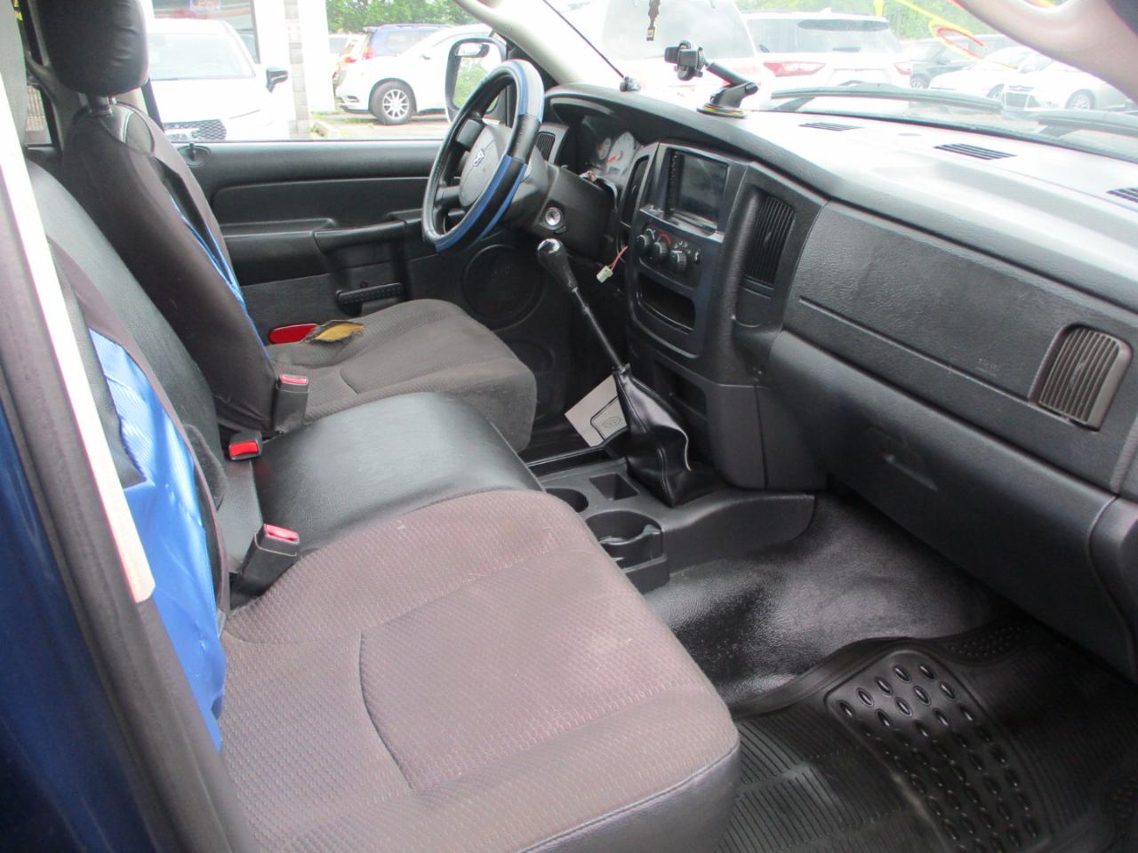 Dodge Ram 1500 ST Quad Cab 2WD 2004