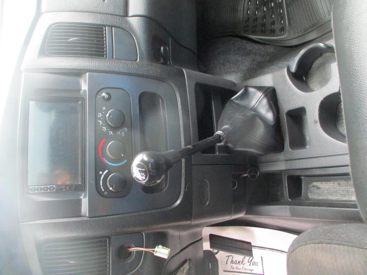 Dodge Ram 1500 ST Quad Cab 2WD 2004
