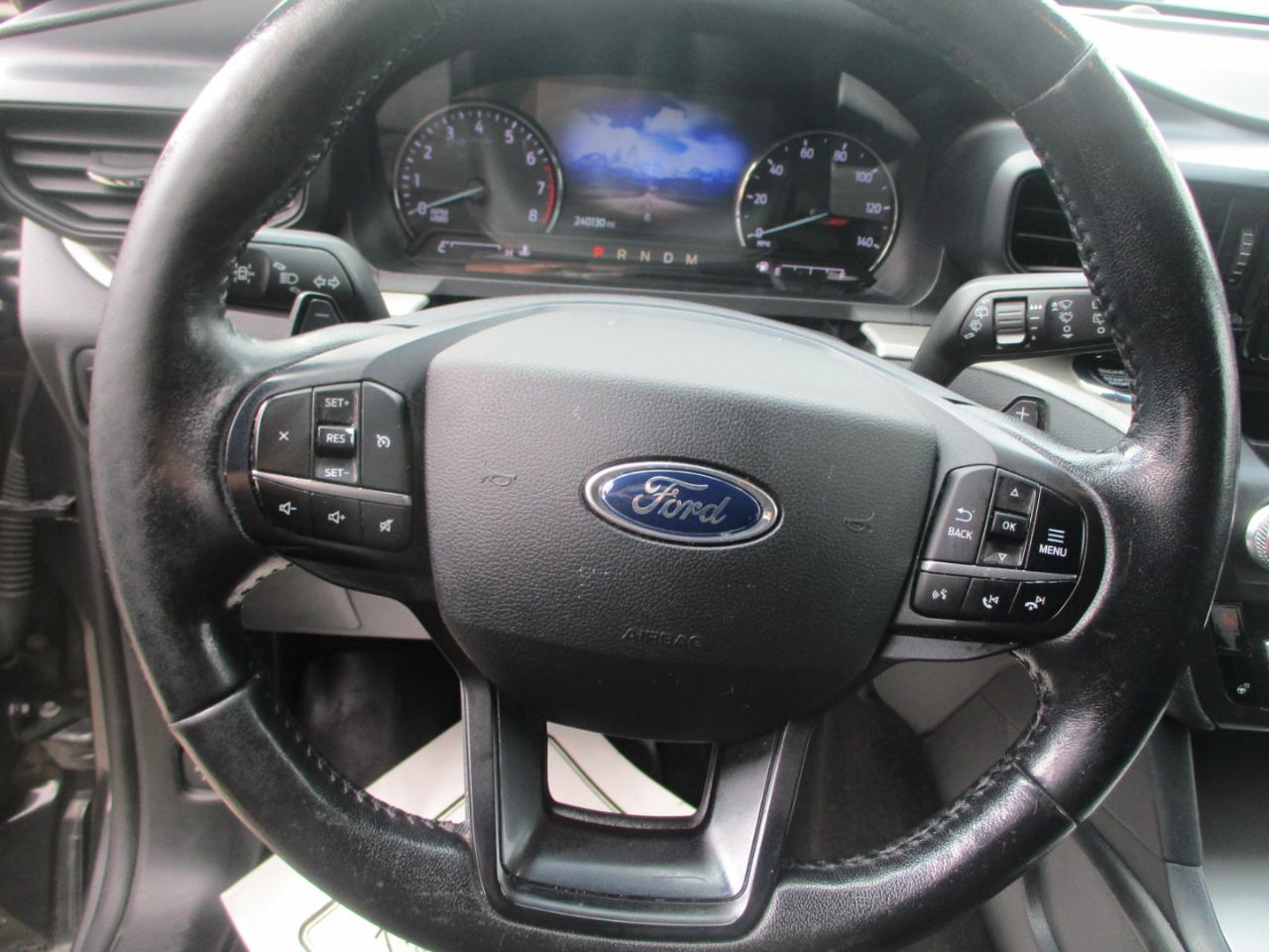 Ford Explorer XLT AWD 2020