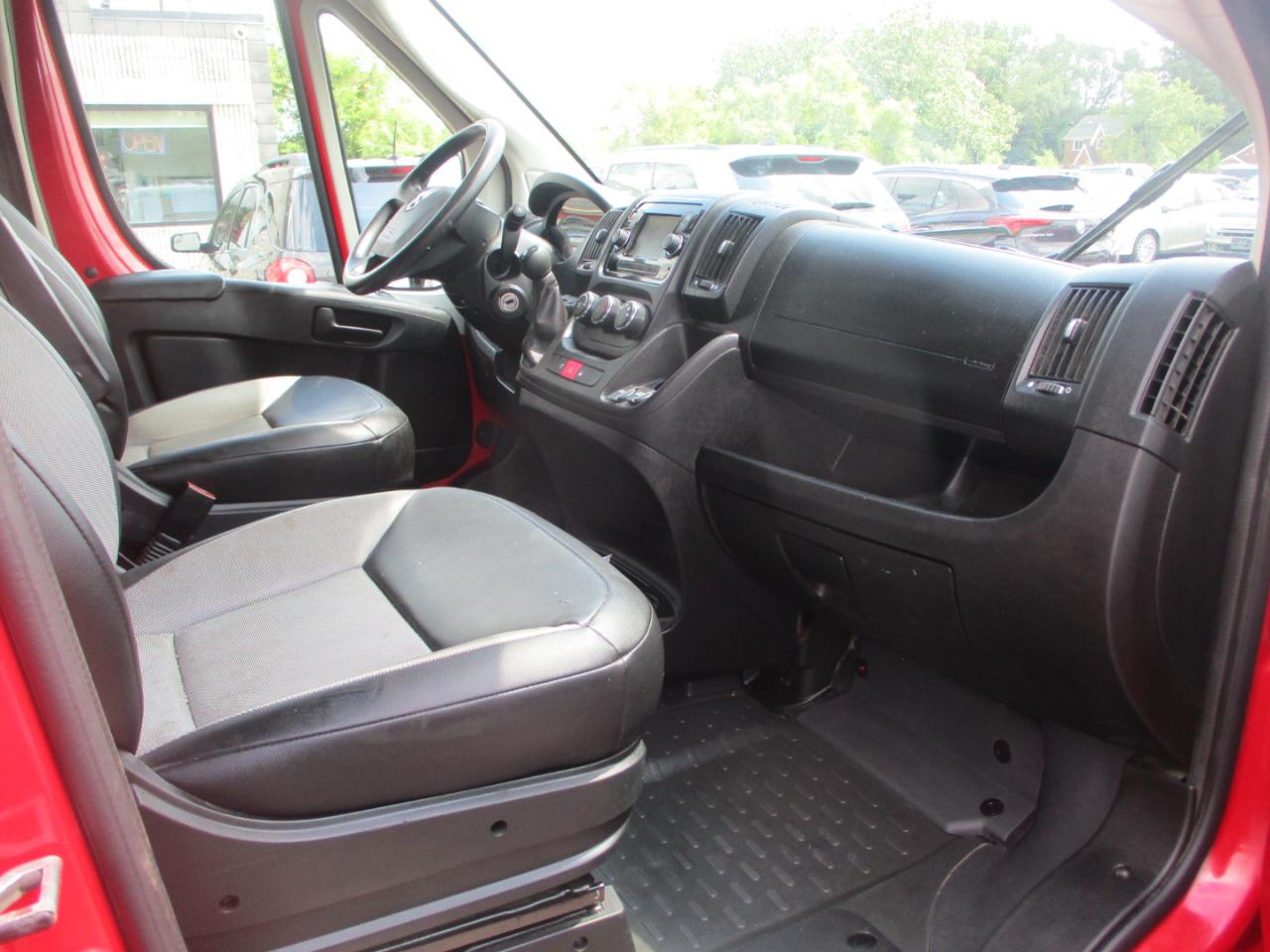 RAM Promaster 1500 Low Roof 136-in. WB 2021