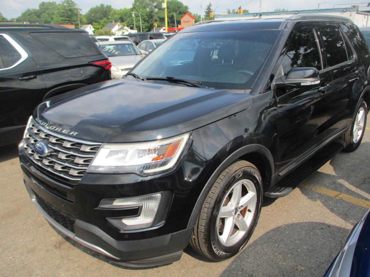Ford Explorer XLT 4WD 2017