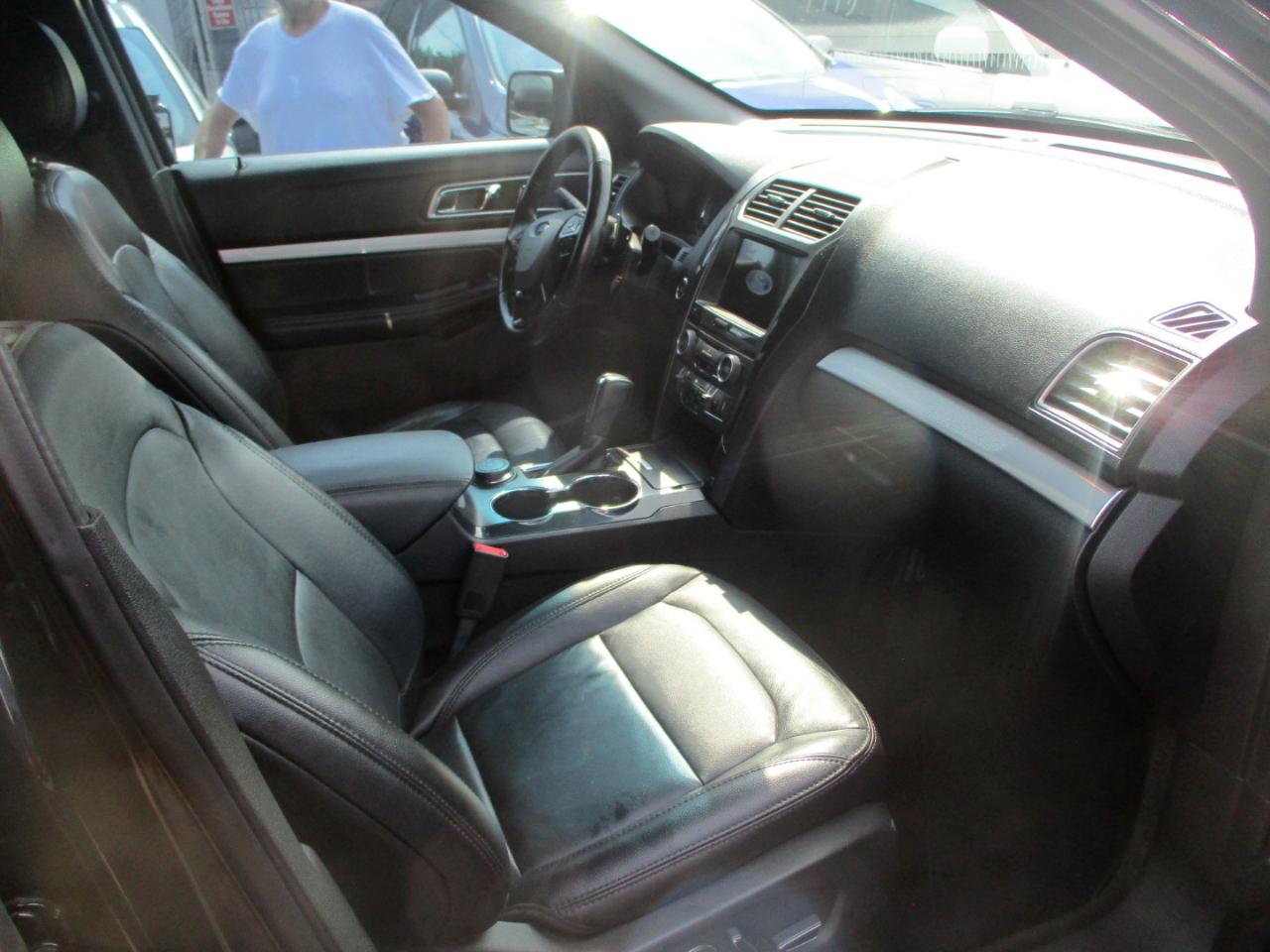 Ford Explorer XLT 4WD 2017