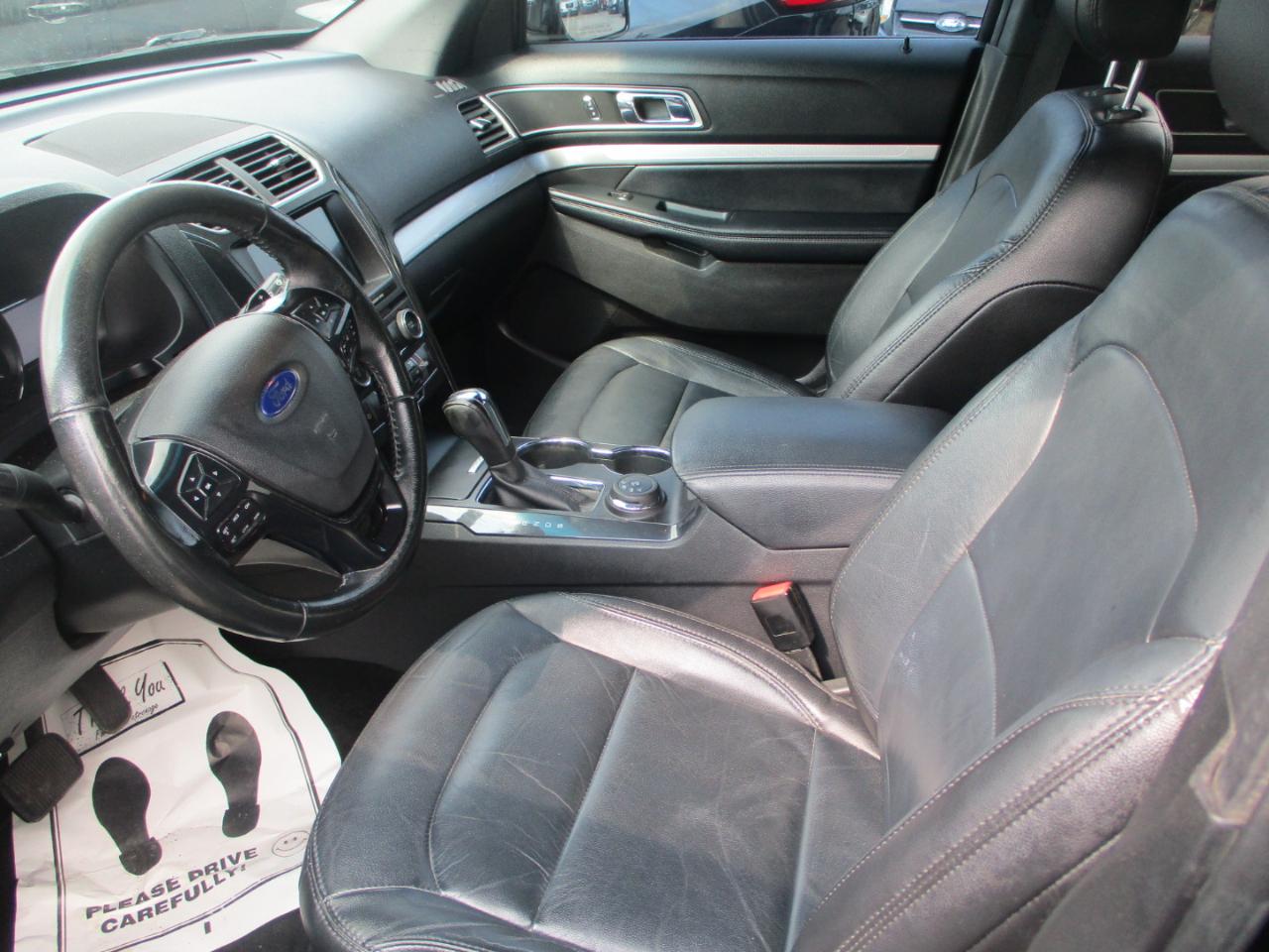 Ford Explorer XLT 4WD 2017