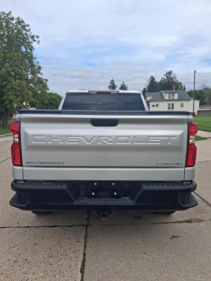 Chevrolet Silverado 1500 Custom Double Cab 4WD 2020