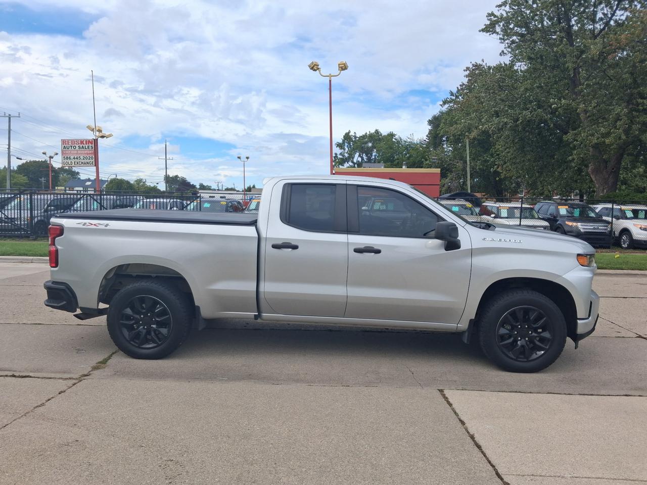 Chevrolet Silverado 1500 Custom Double Cab 4WD 2020