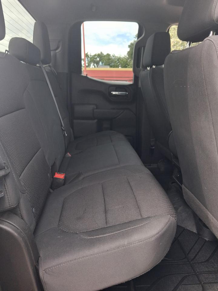 Chevrolet Silverado 1500 Custom Double Cab 4WD 2020