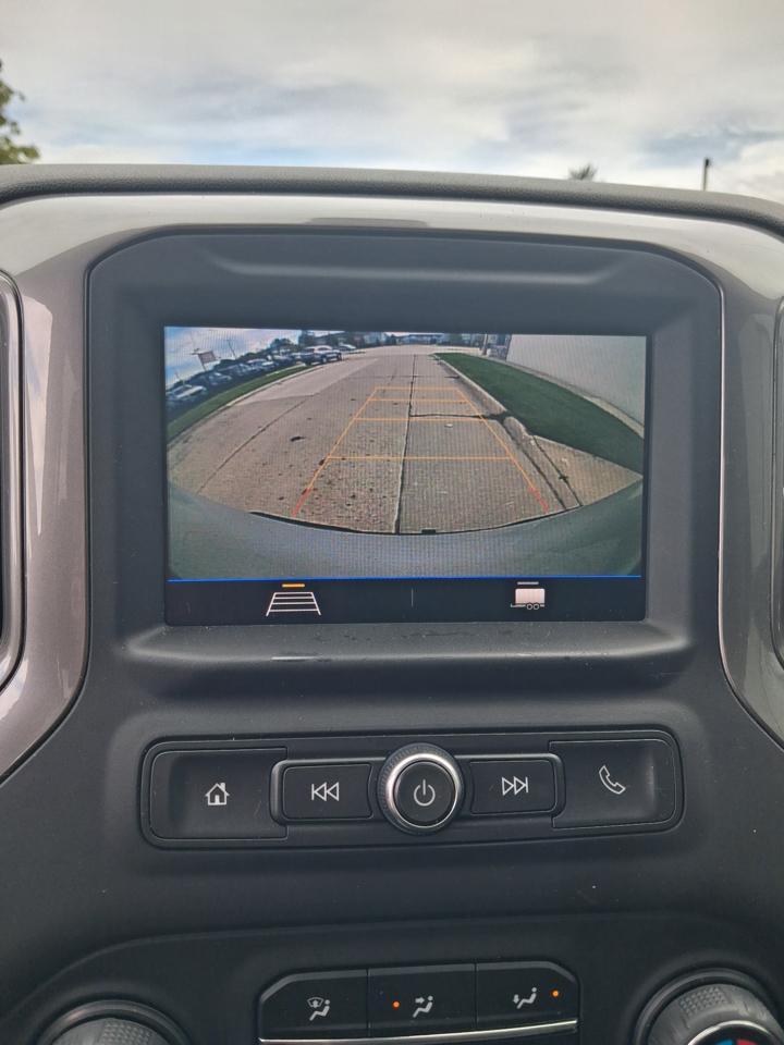 Chevrolet Silverado 1500 Custom Double Cab 4WD 2020