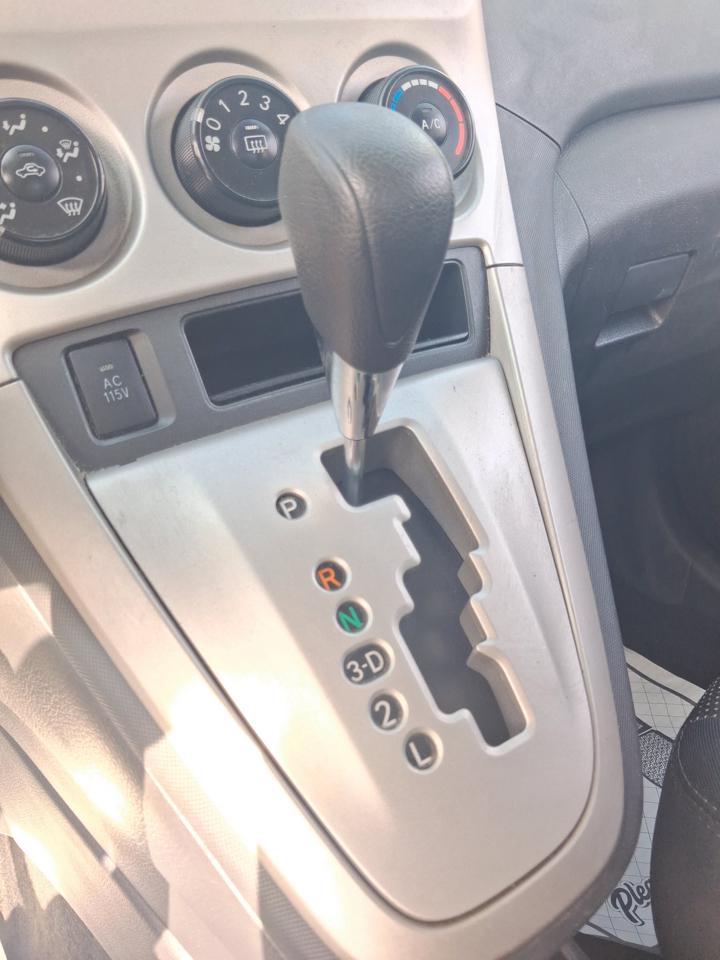2010 Pontiac Vibe Base - Photo 17