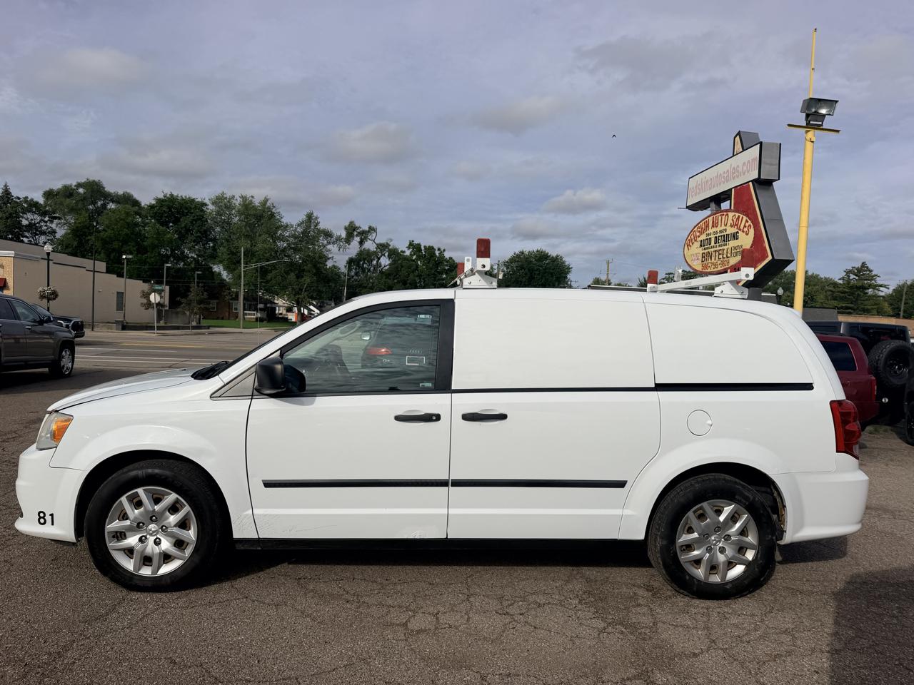 RAM Cargo Van Base 2014