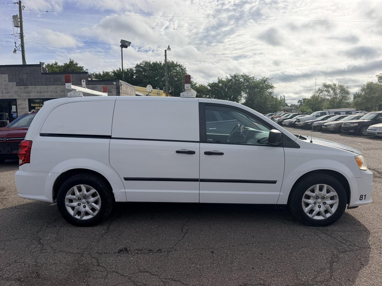 RAM Cargo Van Base 2014