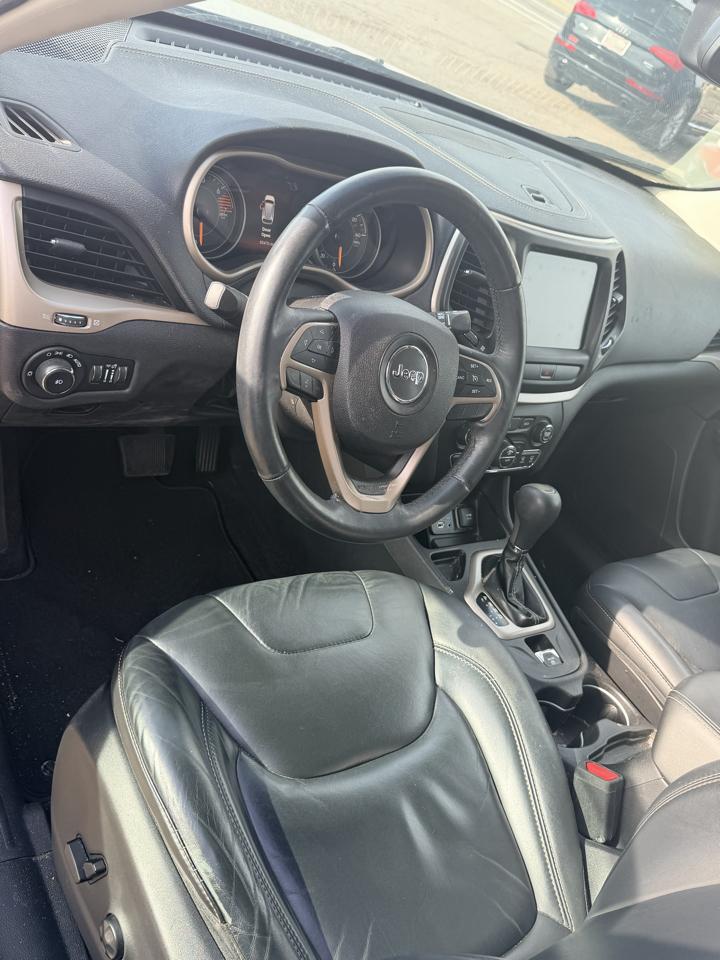 Jeep Cherokee Limited FWD 2016