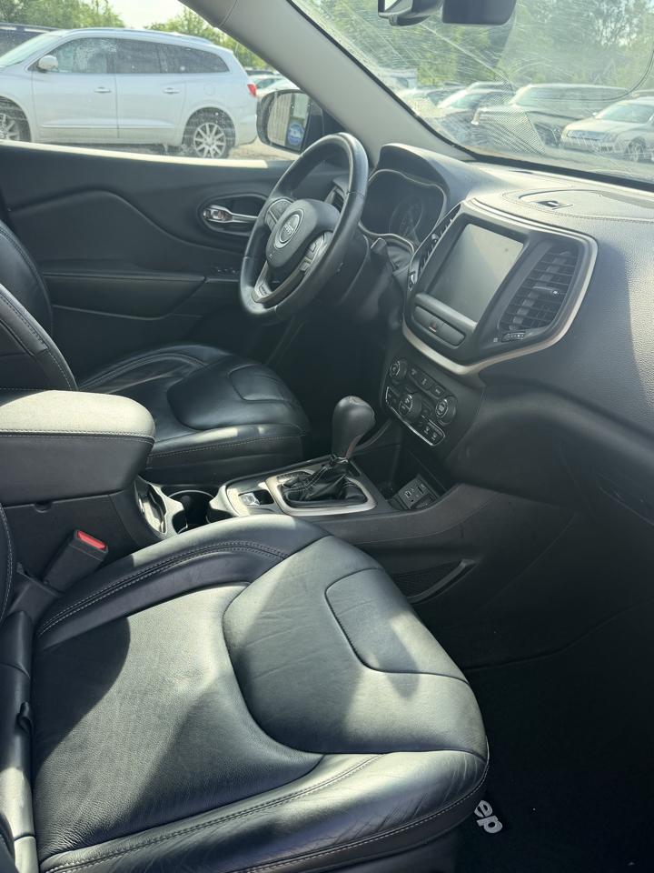 Jeep Cherokee Limited FWD 2016