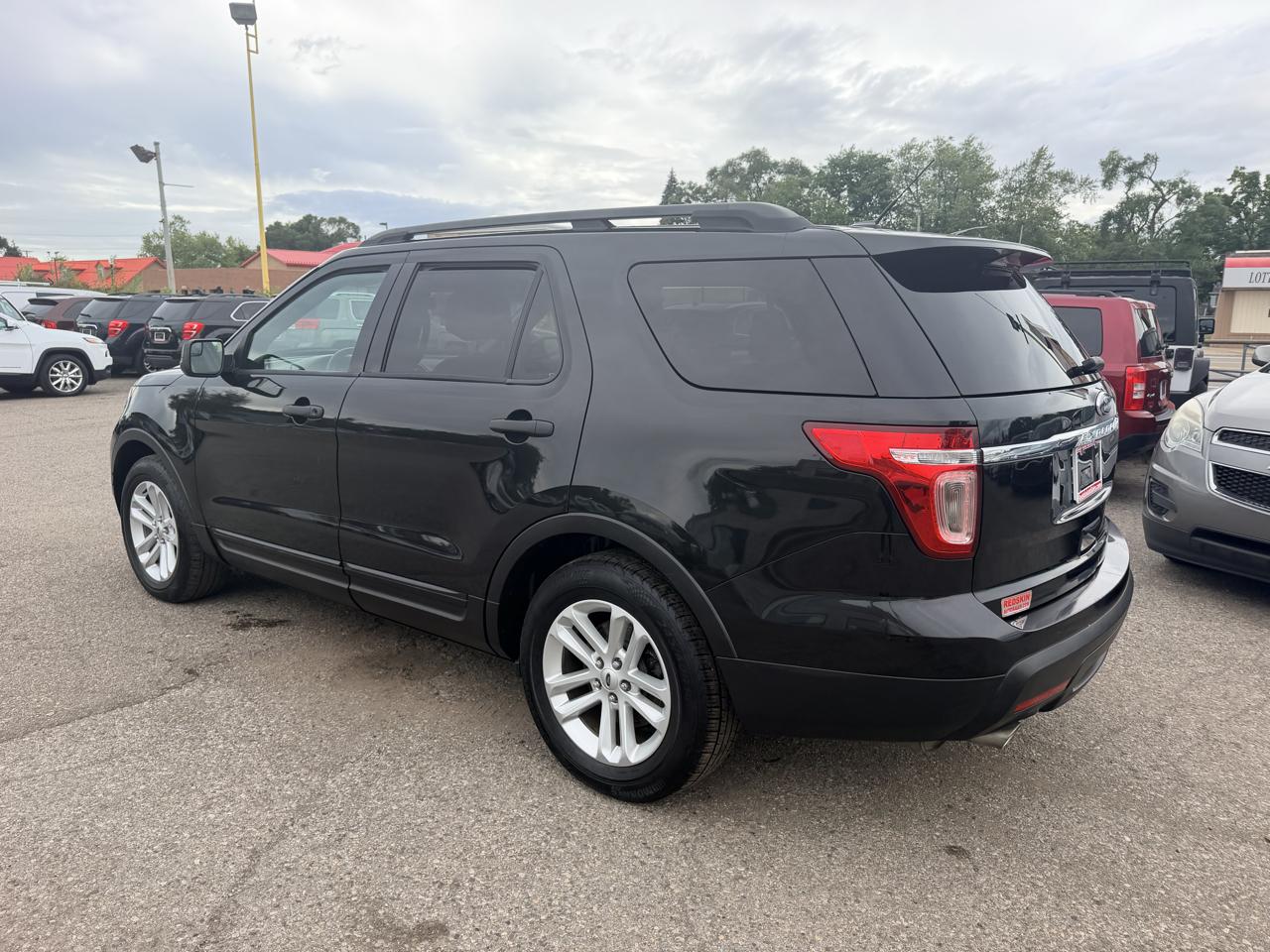 Ford Explorer FWD 4dr Base 2015
