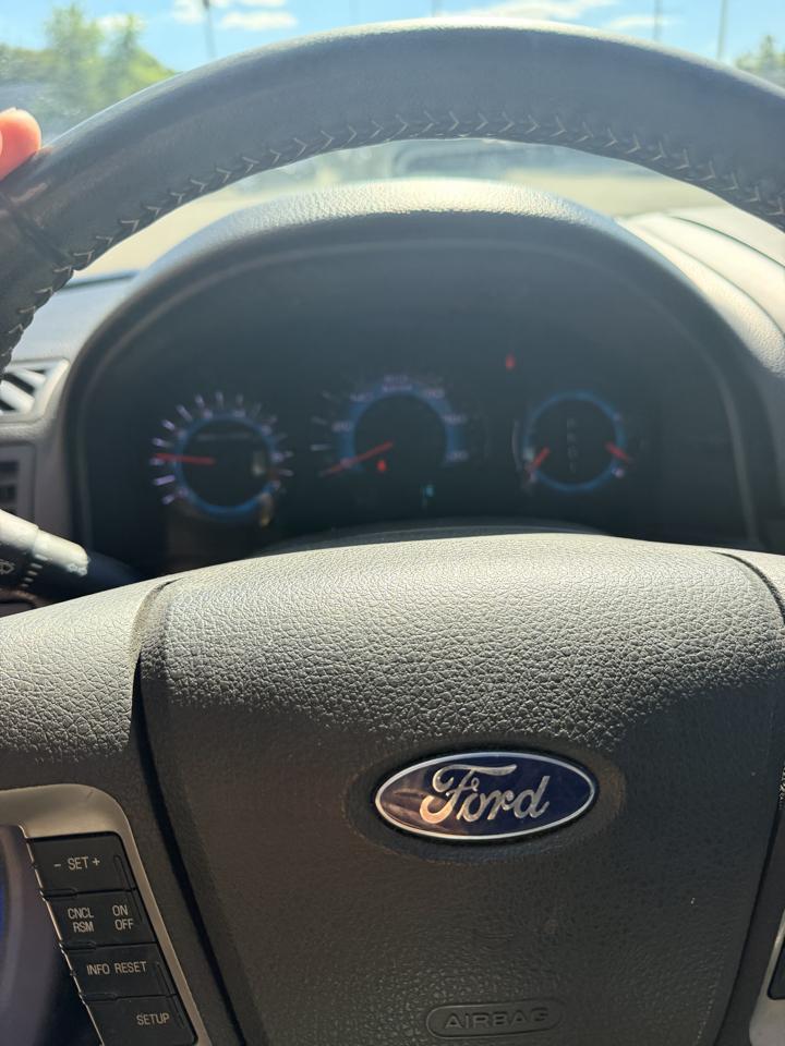 Ford Fusion 4dr Sdn SEL FWD 2011