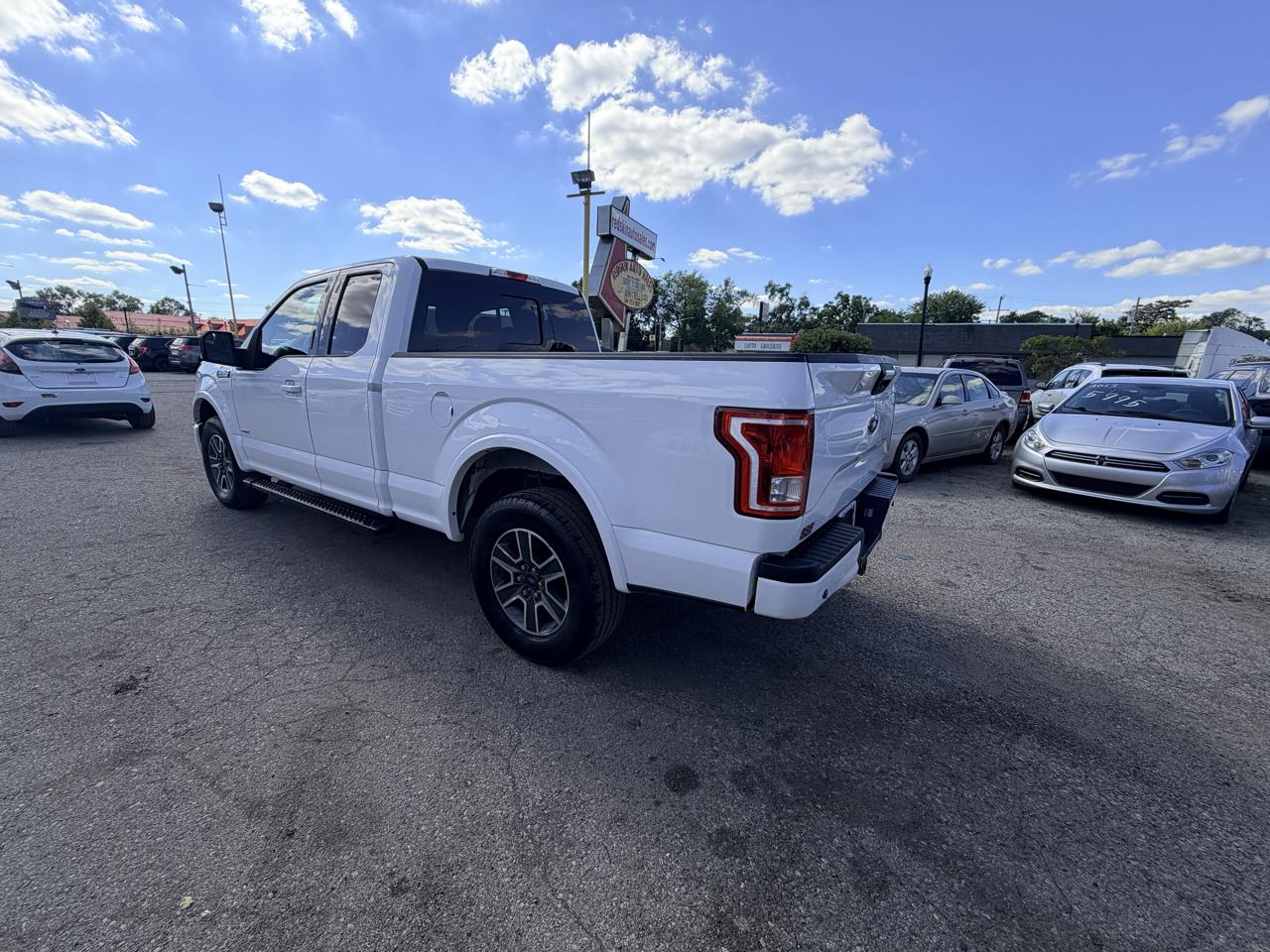 Ford F-150 4WD SuperCab 145" Lariat 2016