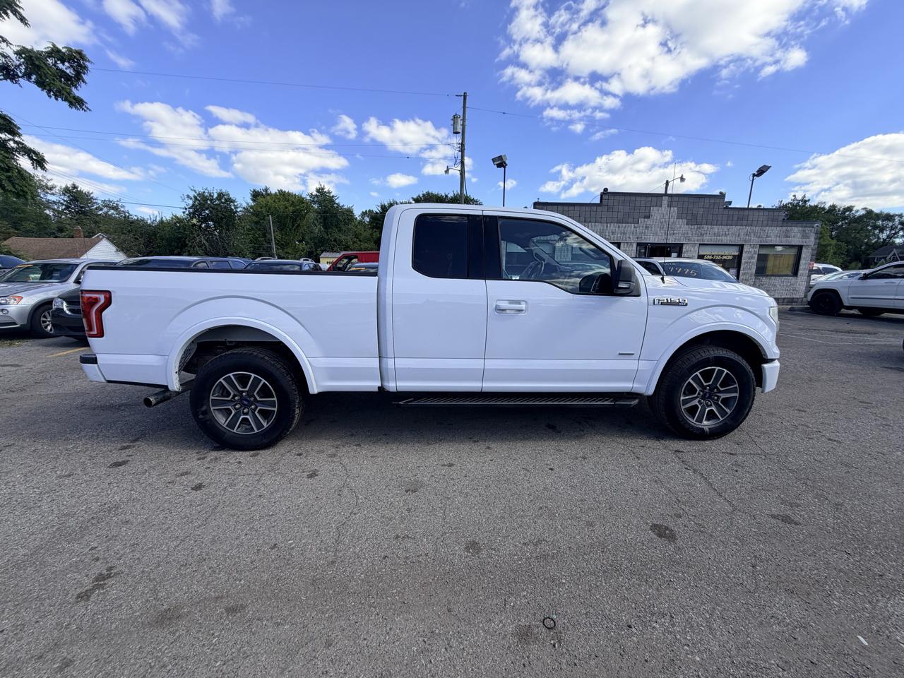 Ford F-150 4WD SuperCab 145" Lariat 2016