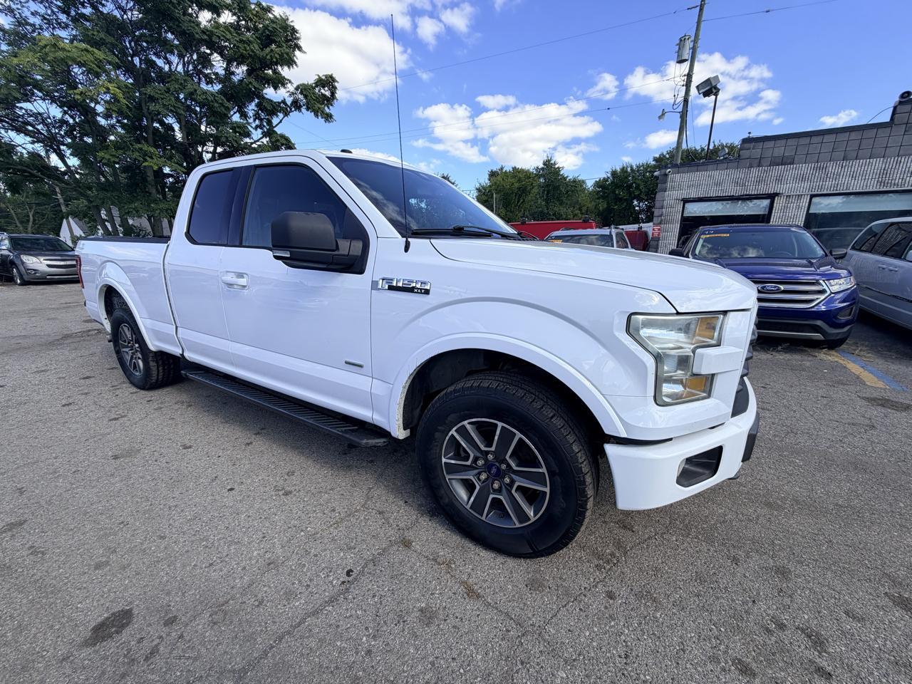 Ford F-150 4WD SuperCab 145" Lariat 2016
