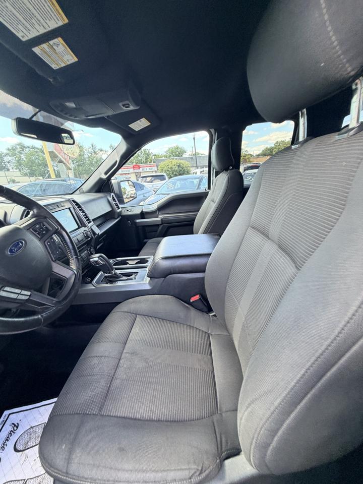 Ford F-150 4WD SuperCab 145" Lariat 2016