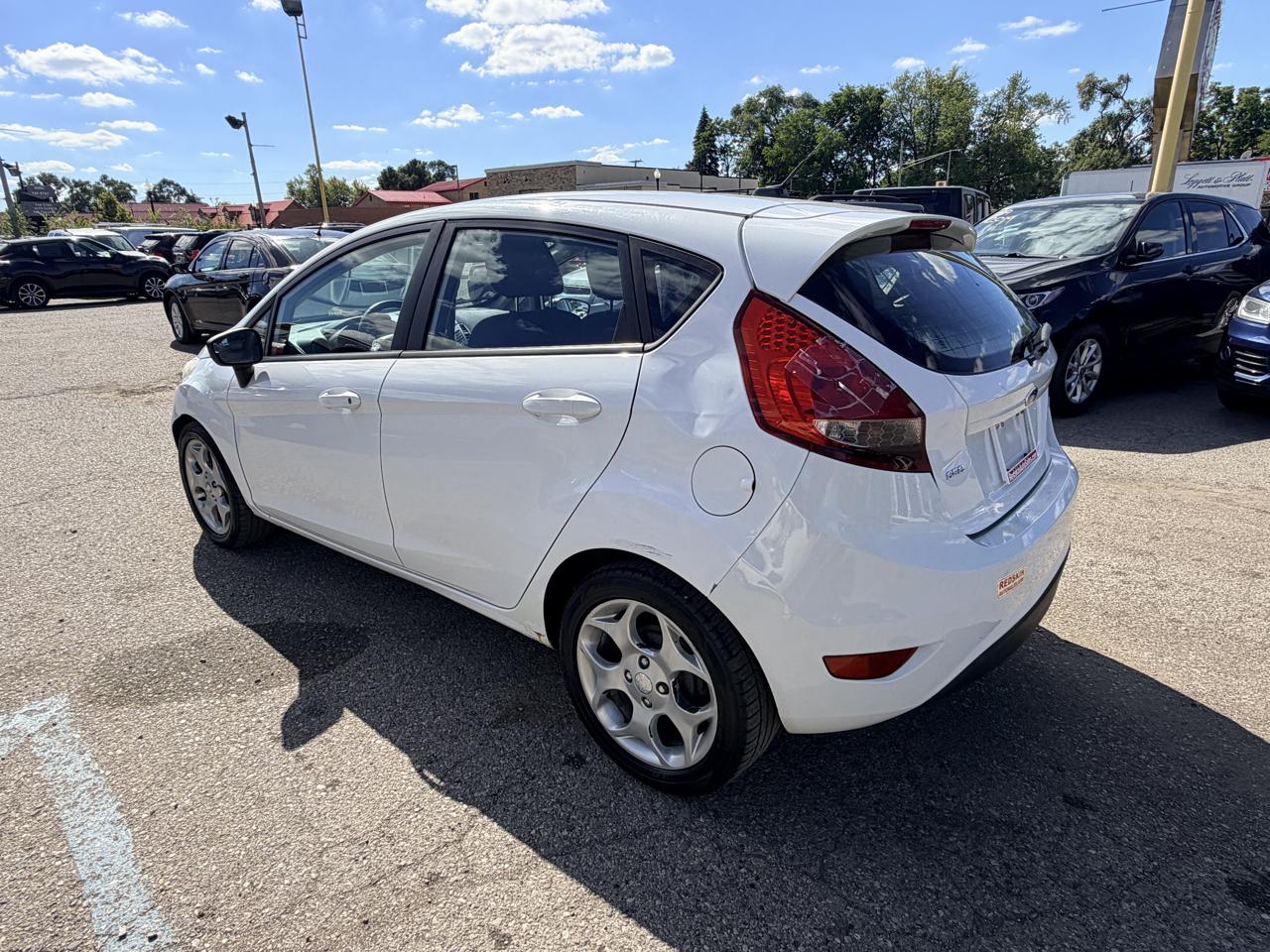 Ford Fiesta 5dr HB SES 2011