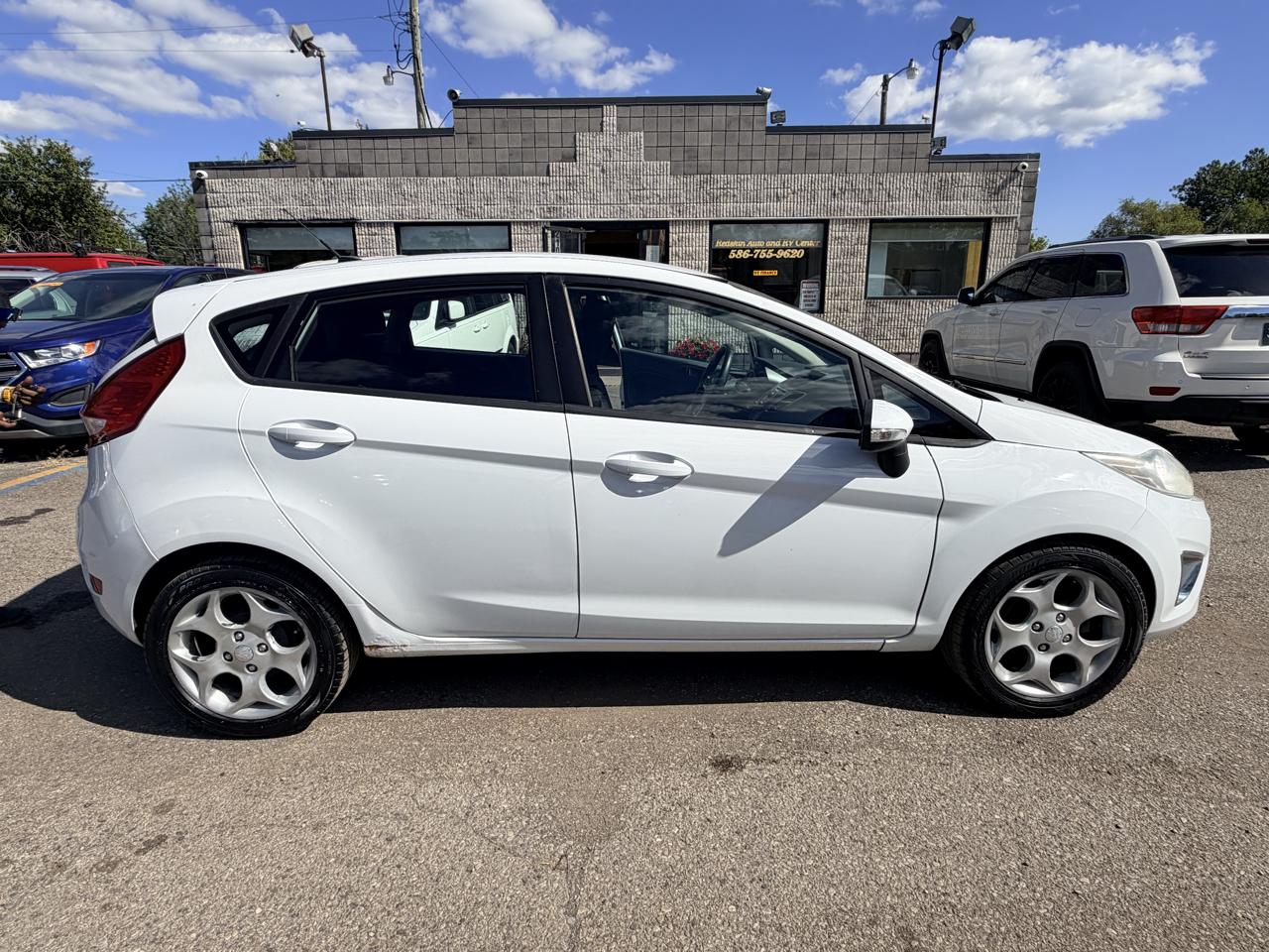 Ford Fiesta 5dr HB SES 2011
