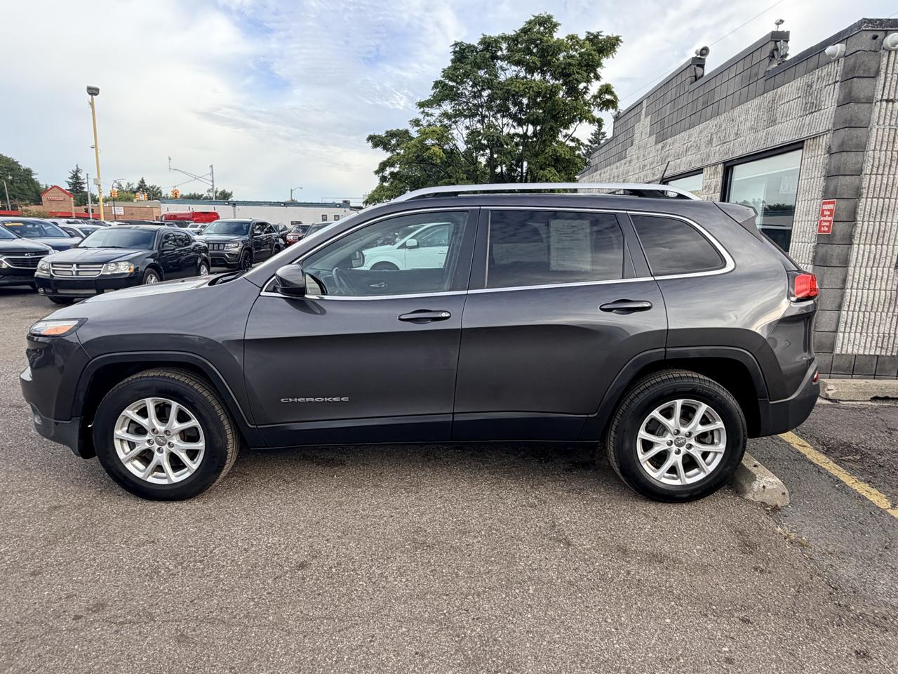 Jeep Cherokee 4WD 4dr Latitude 2016